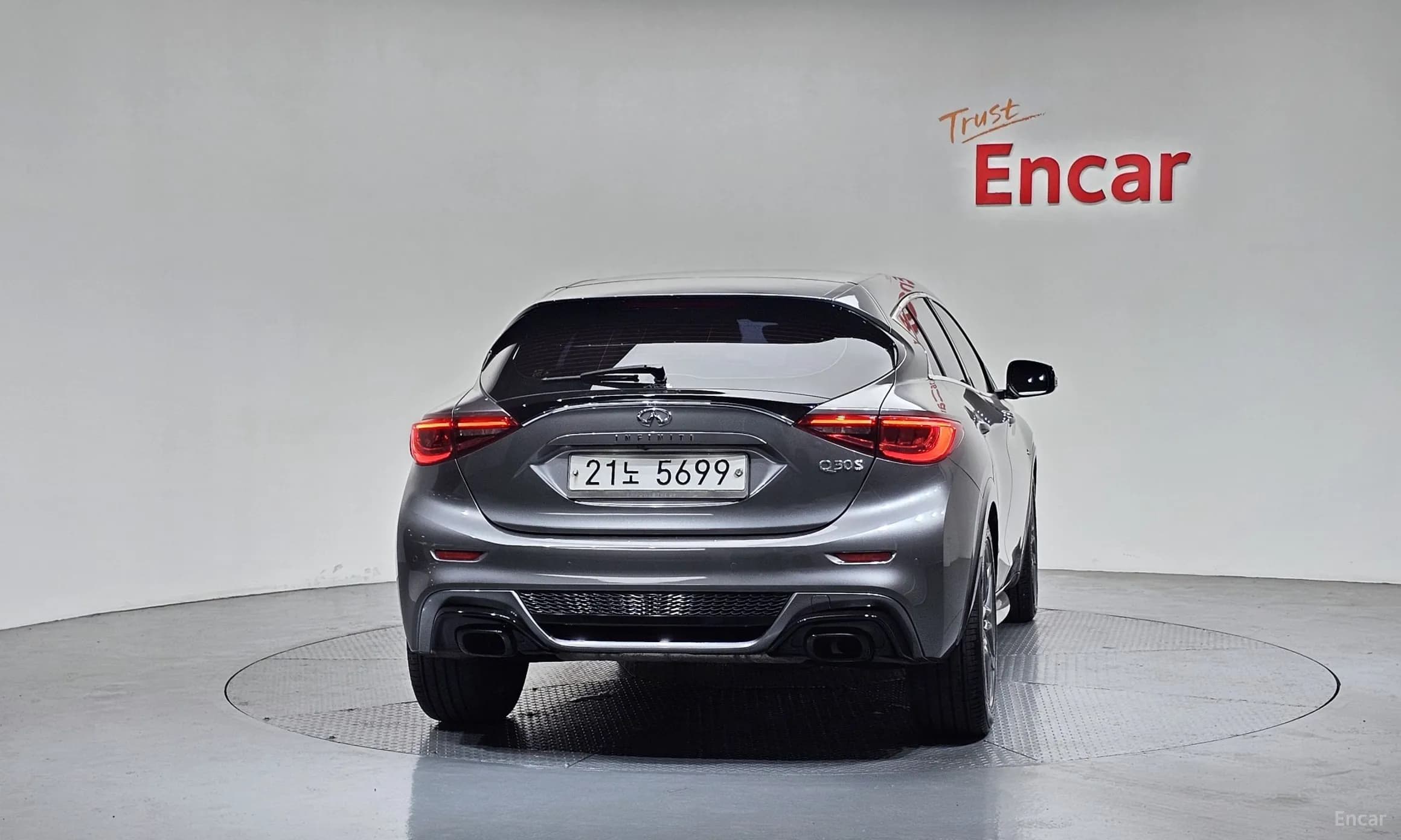Q30