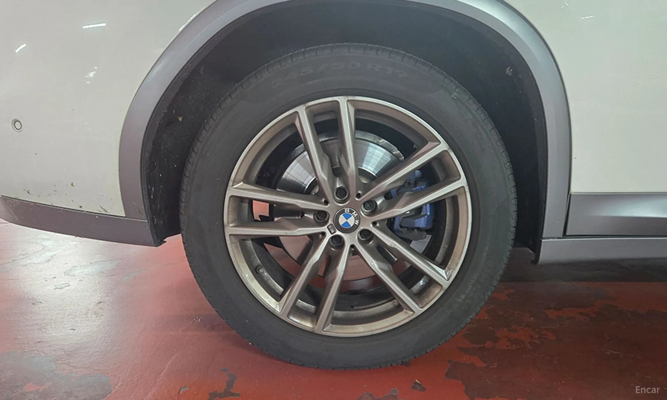 X4 (G02)