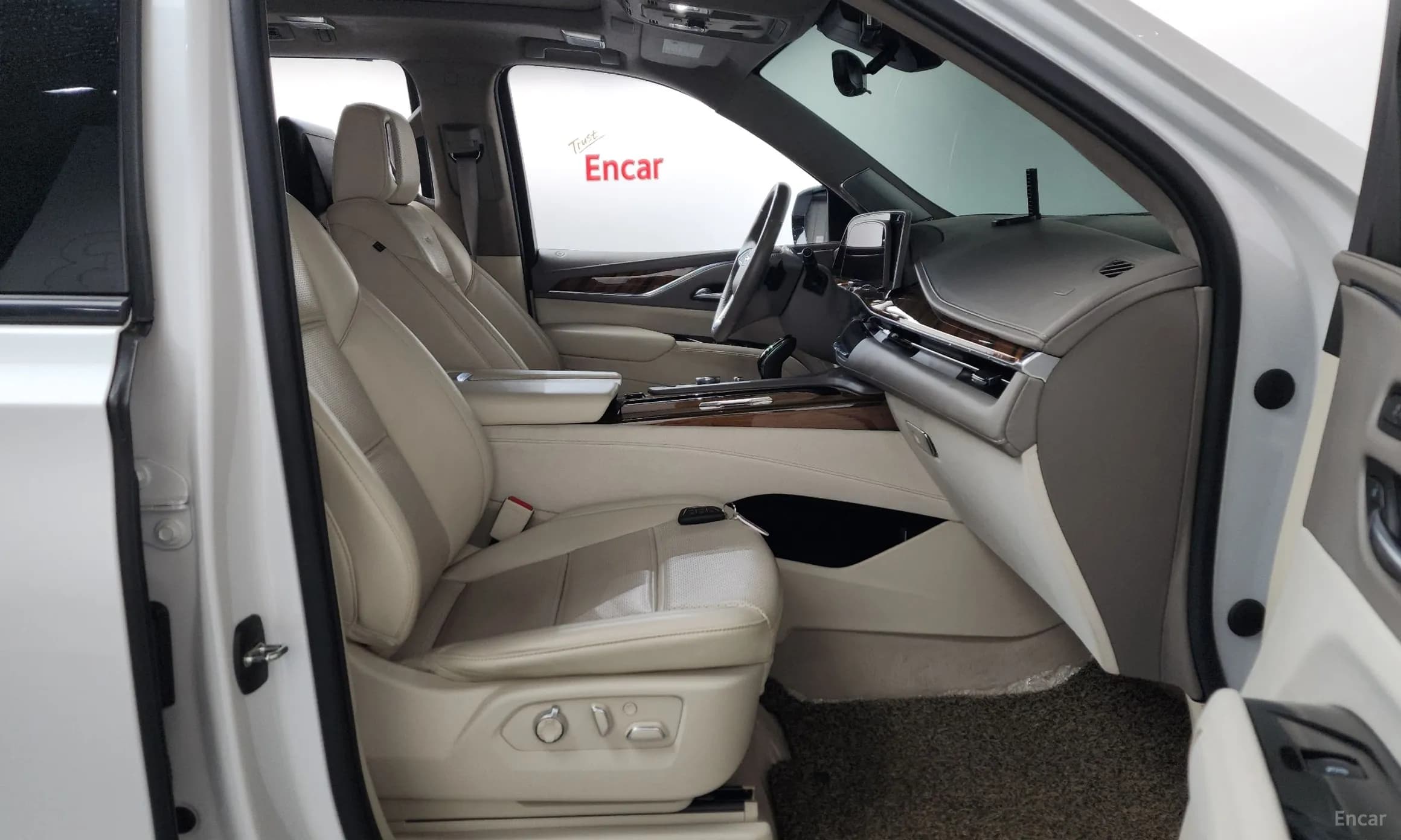 Escalade 5th Generation