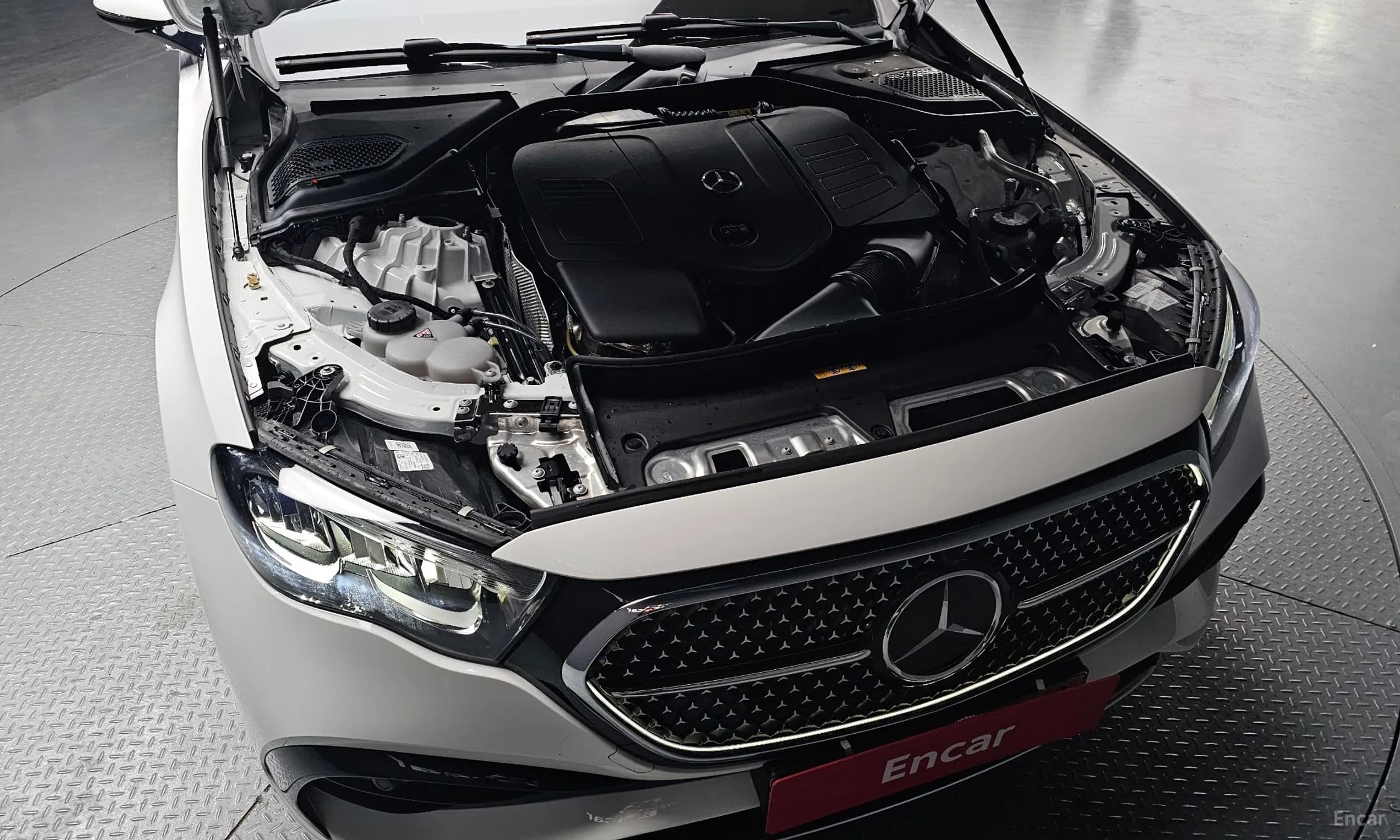 E-Class W214