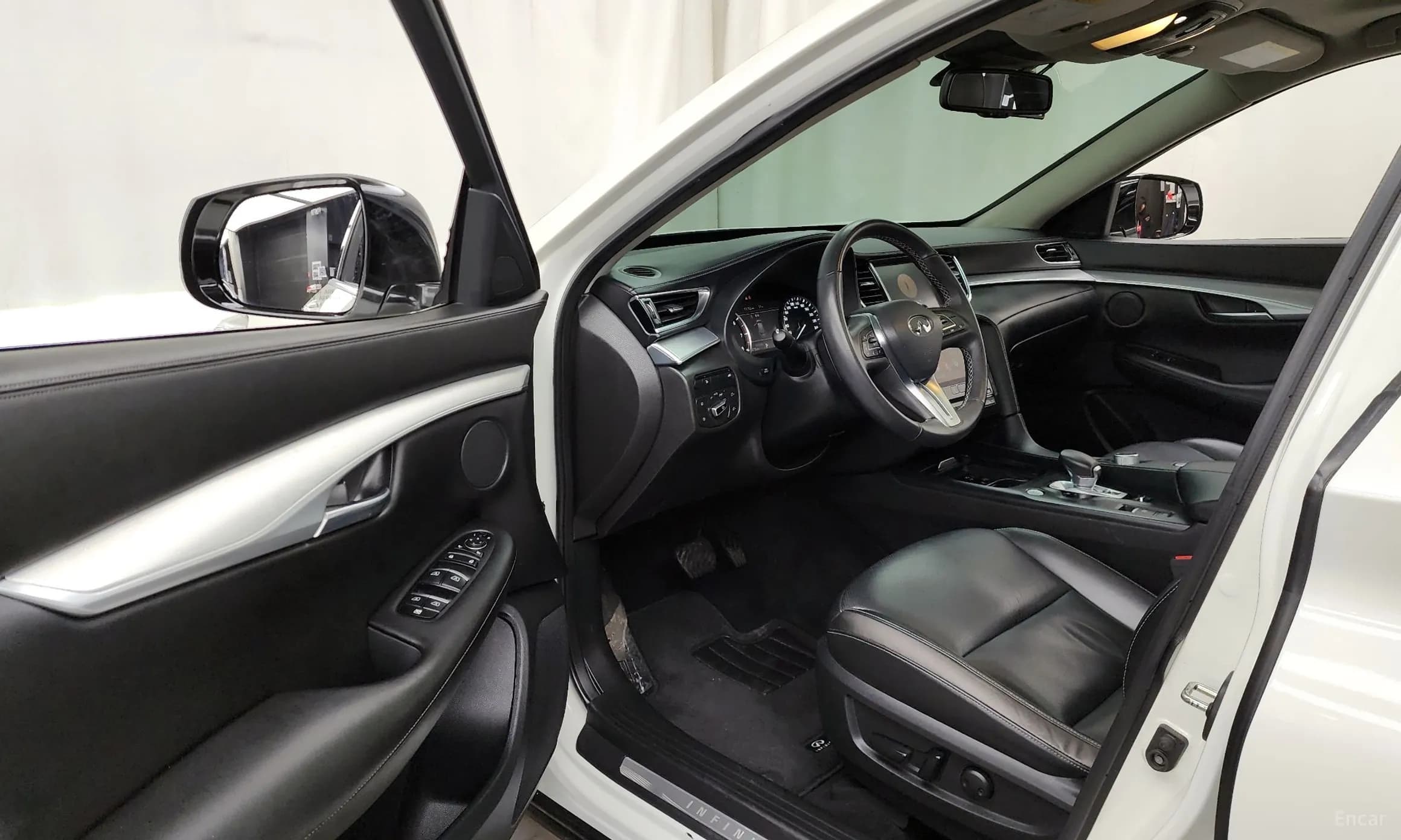 QX50 (P71A)