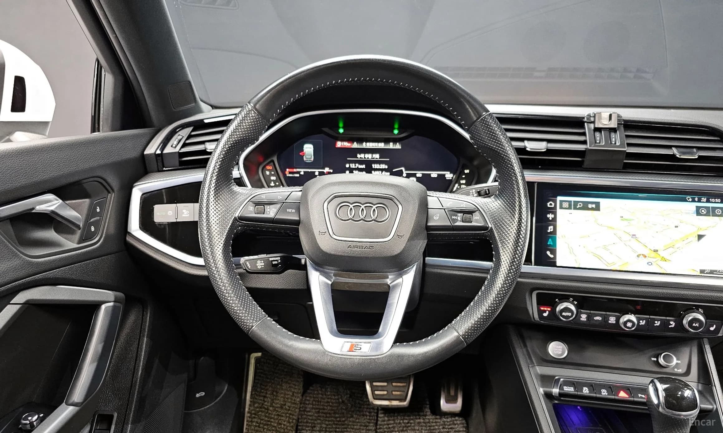 Q3 (F3)