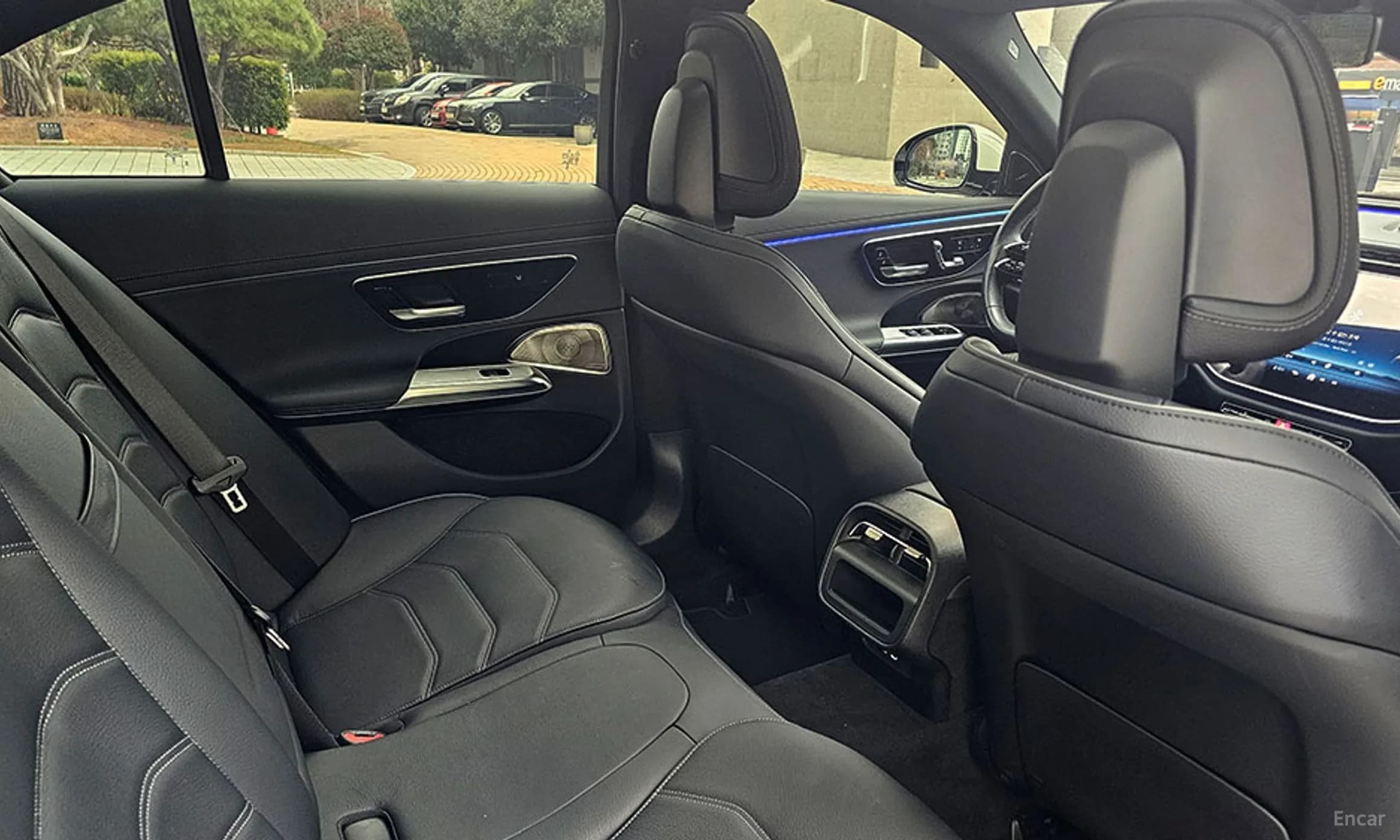 E-Class W214