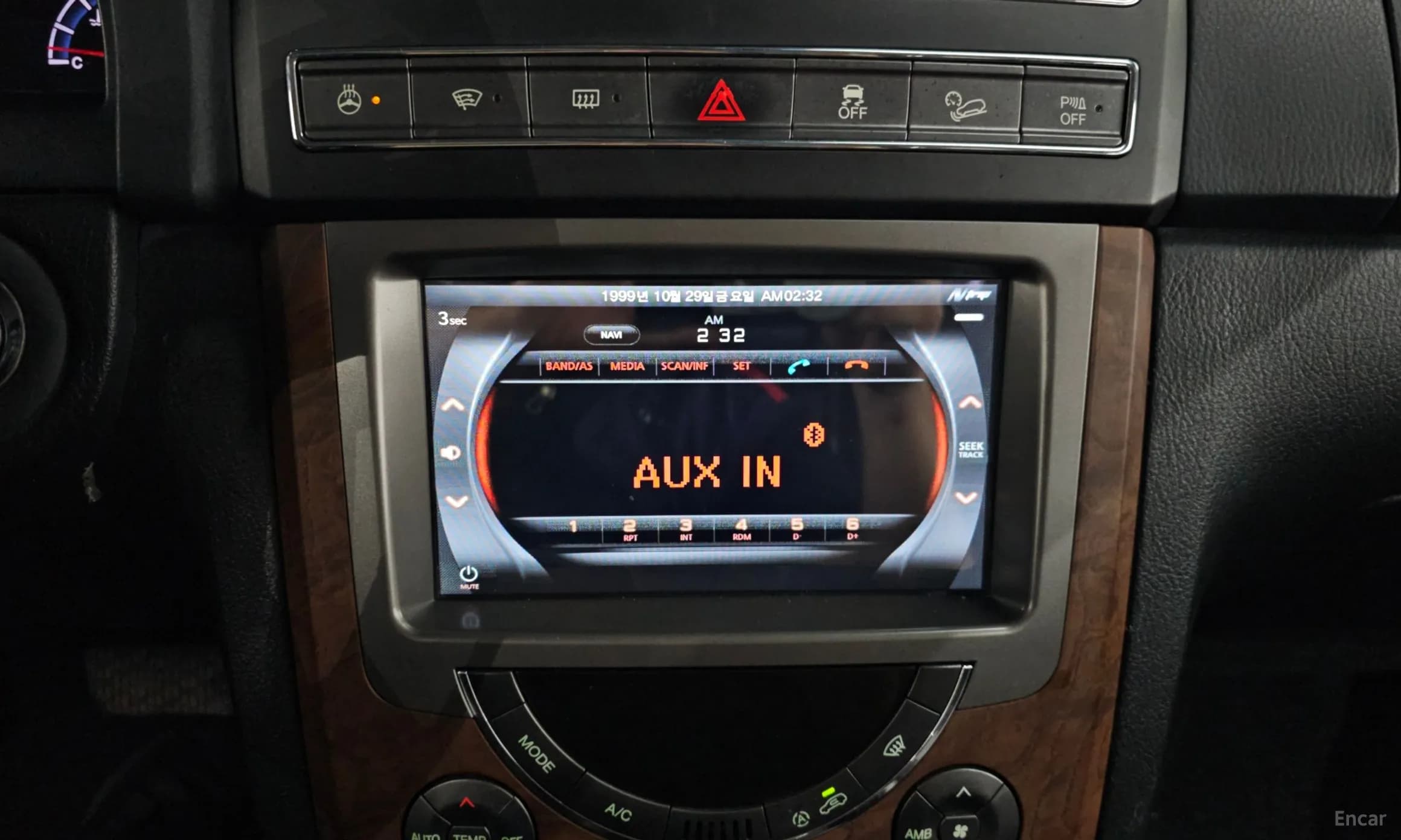 Rexton W