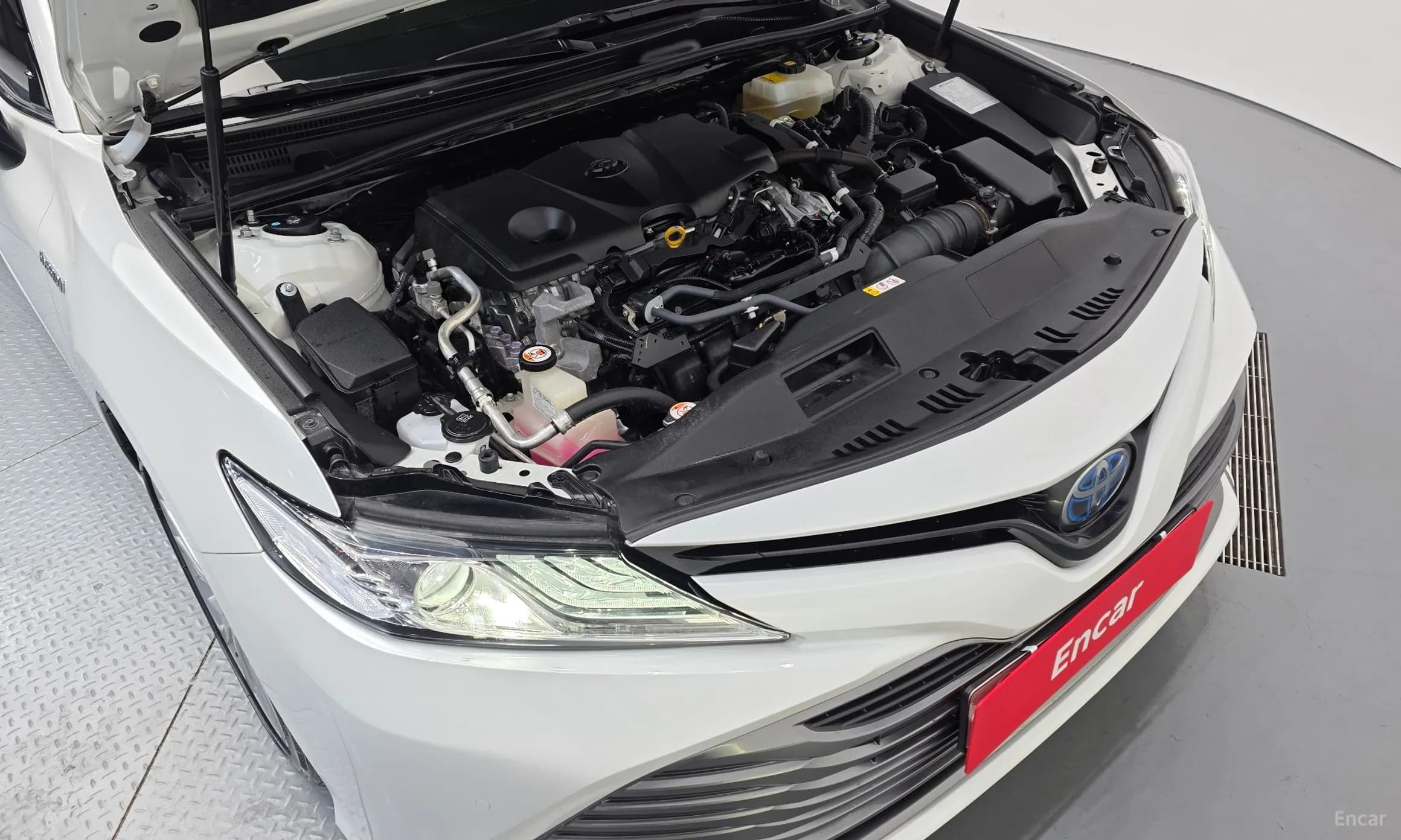 Camry (XV70)