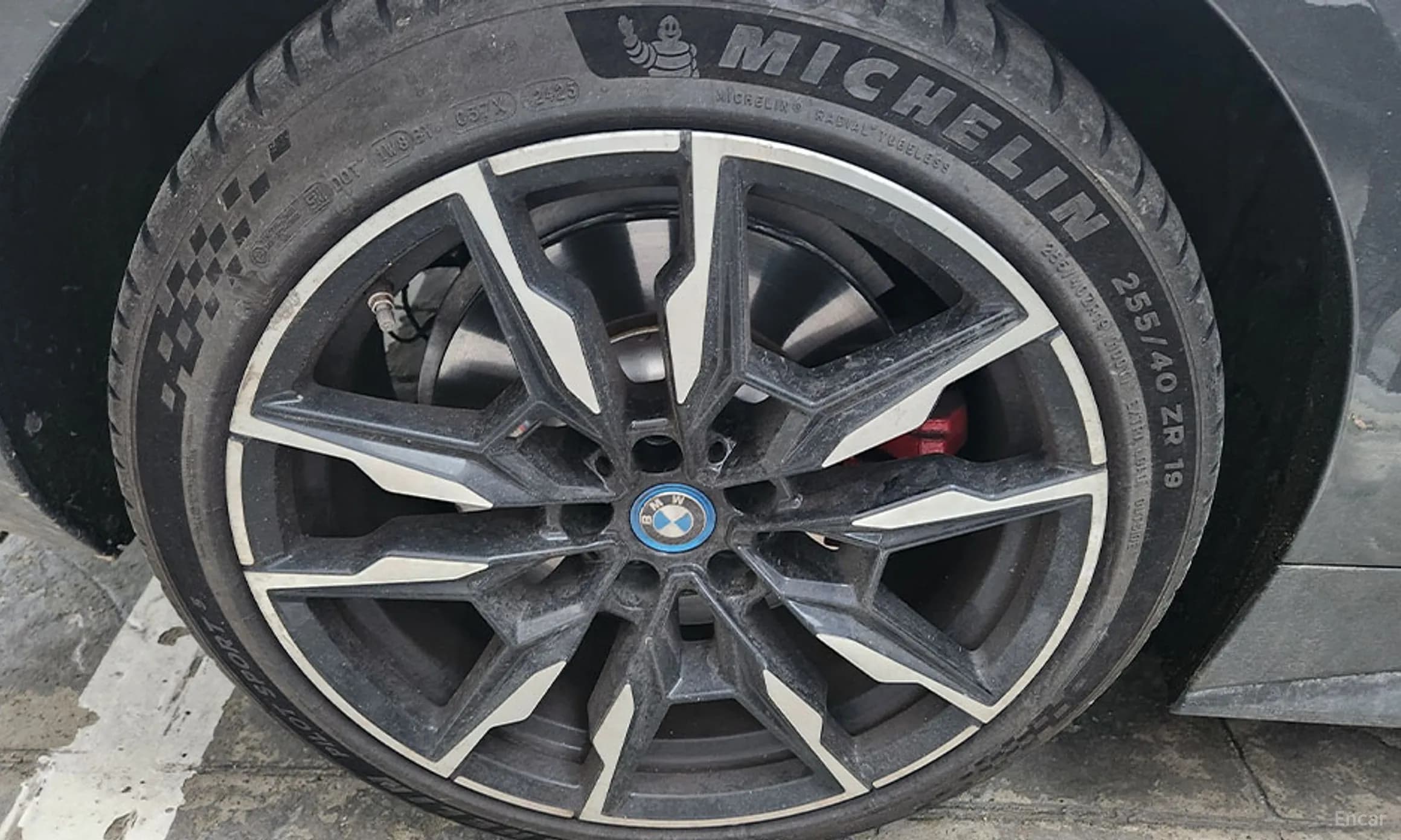 i4