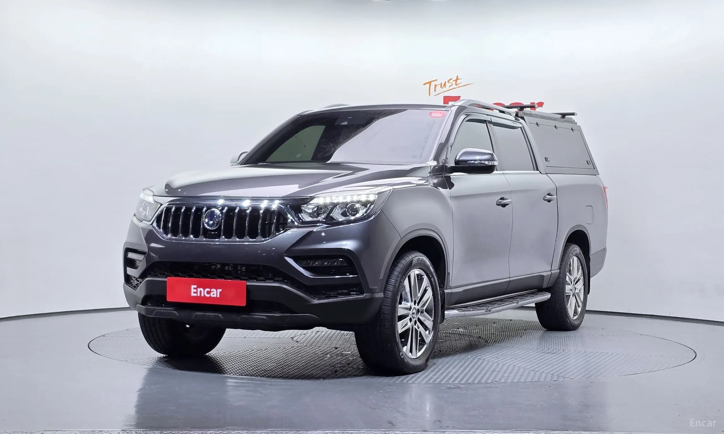 Rexton Sports Khan
