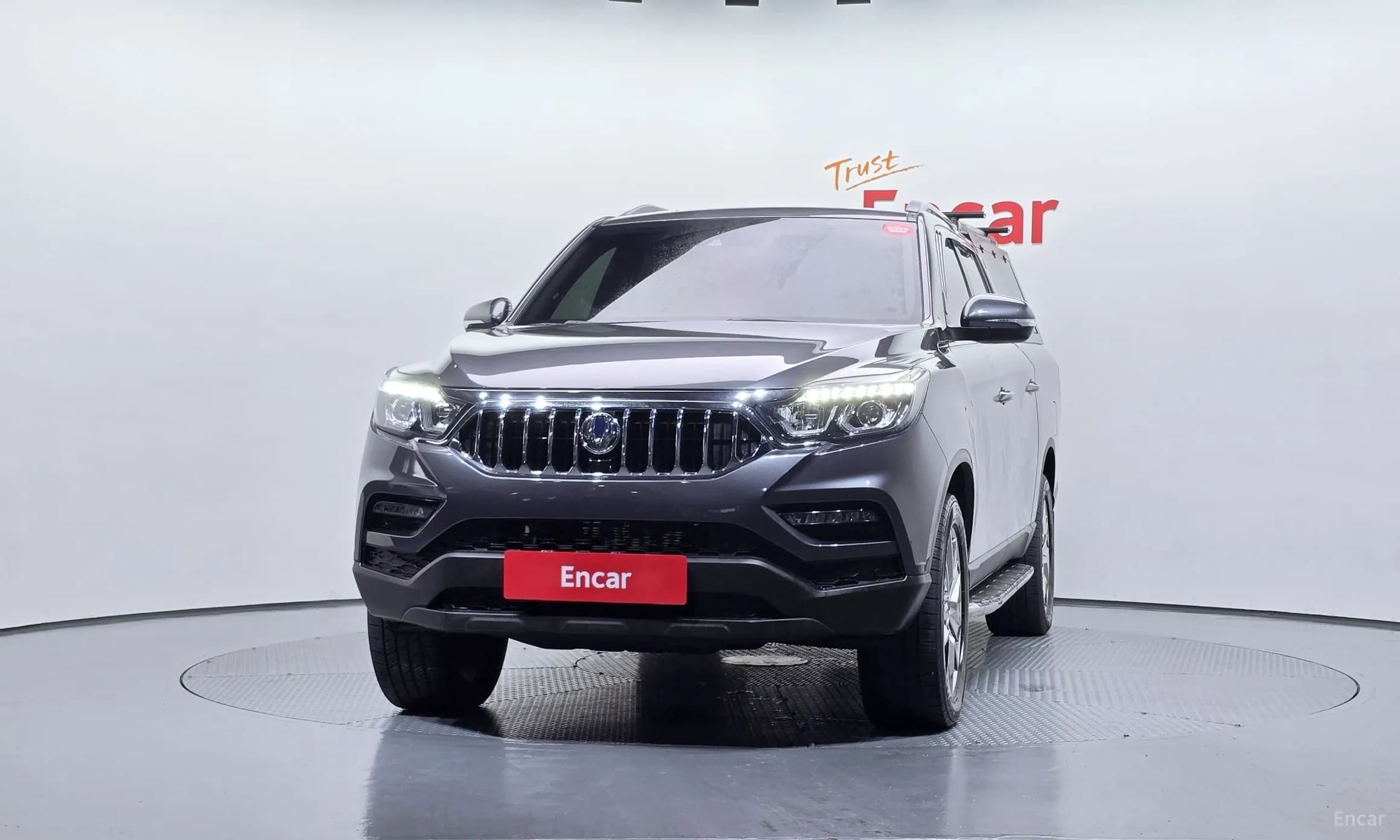 Rexton Sports Khan