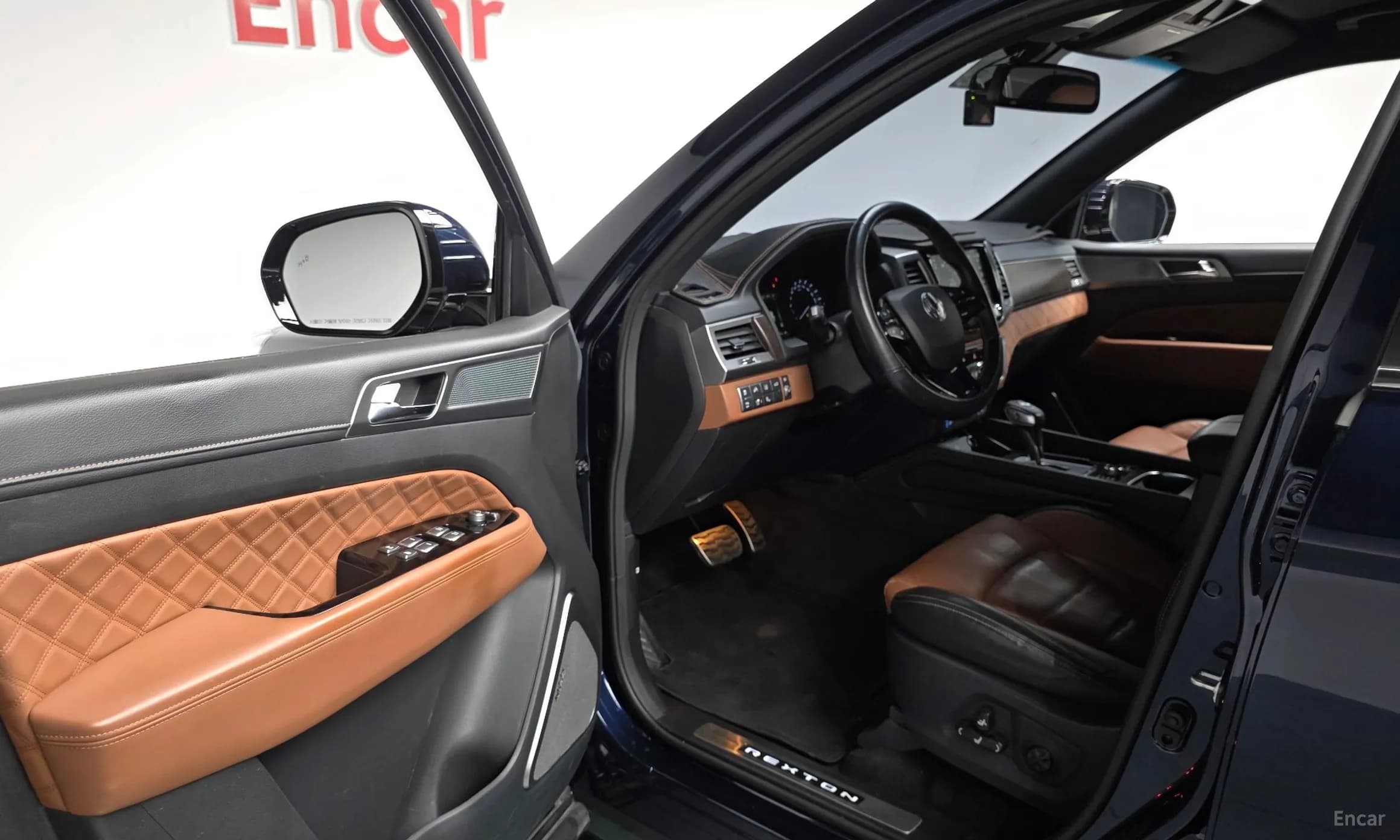 G4 Rexton