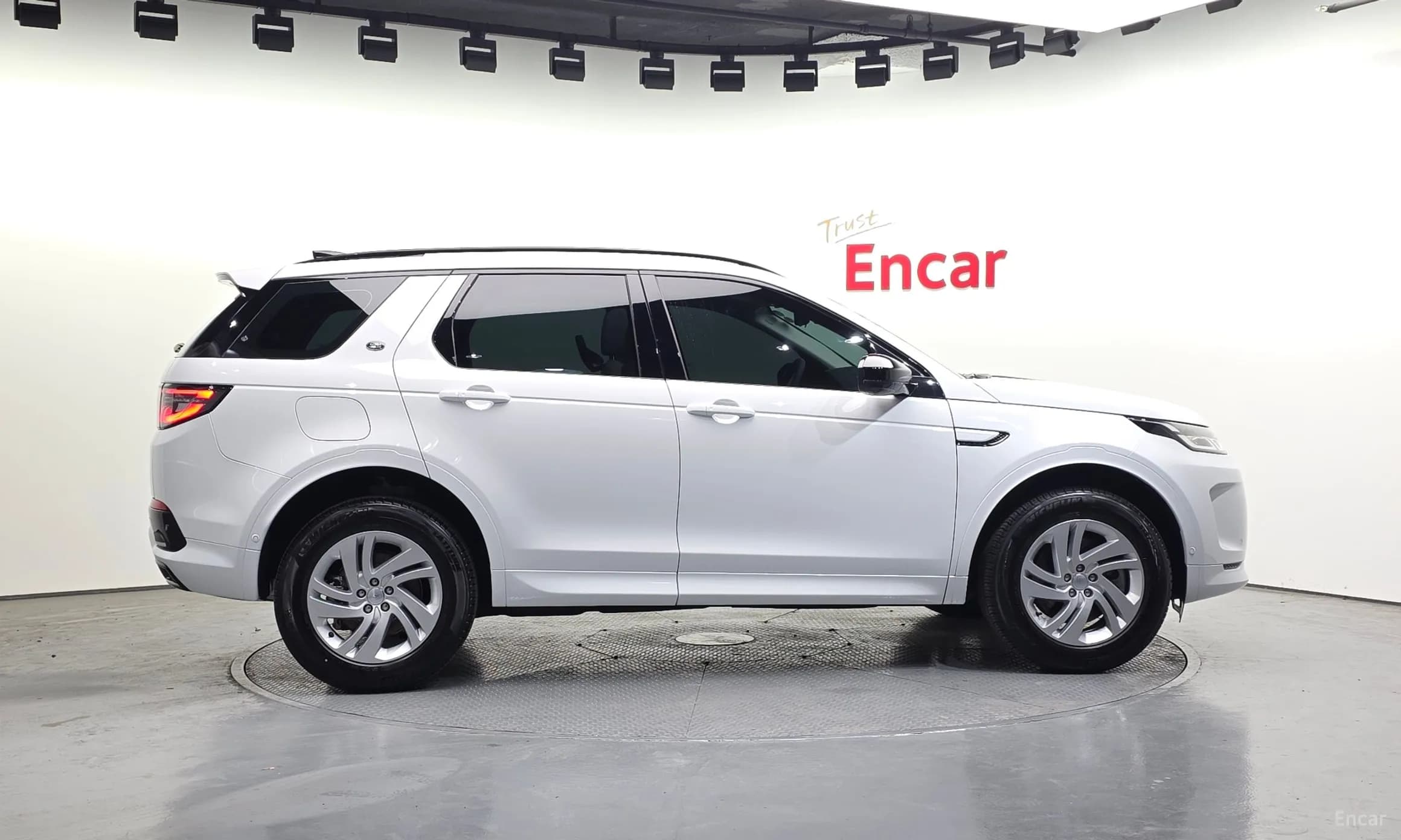 Discovery Sports