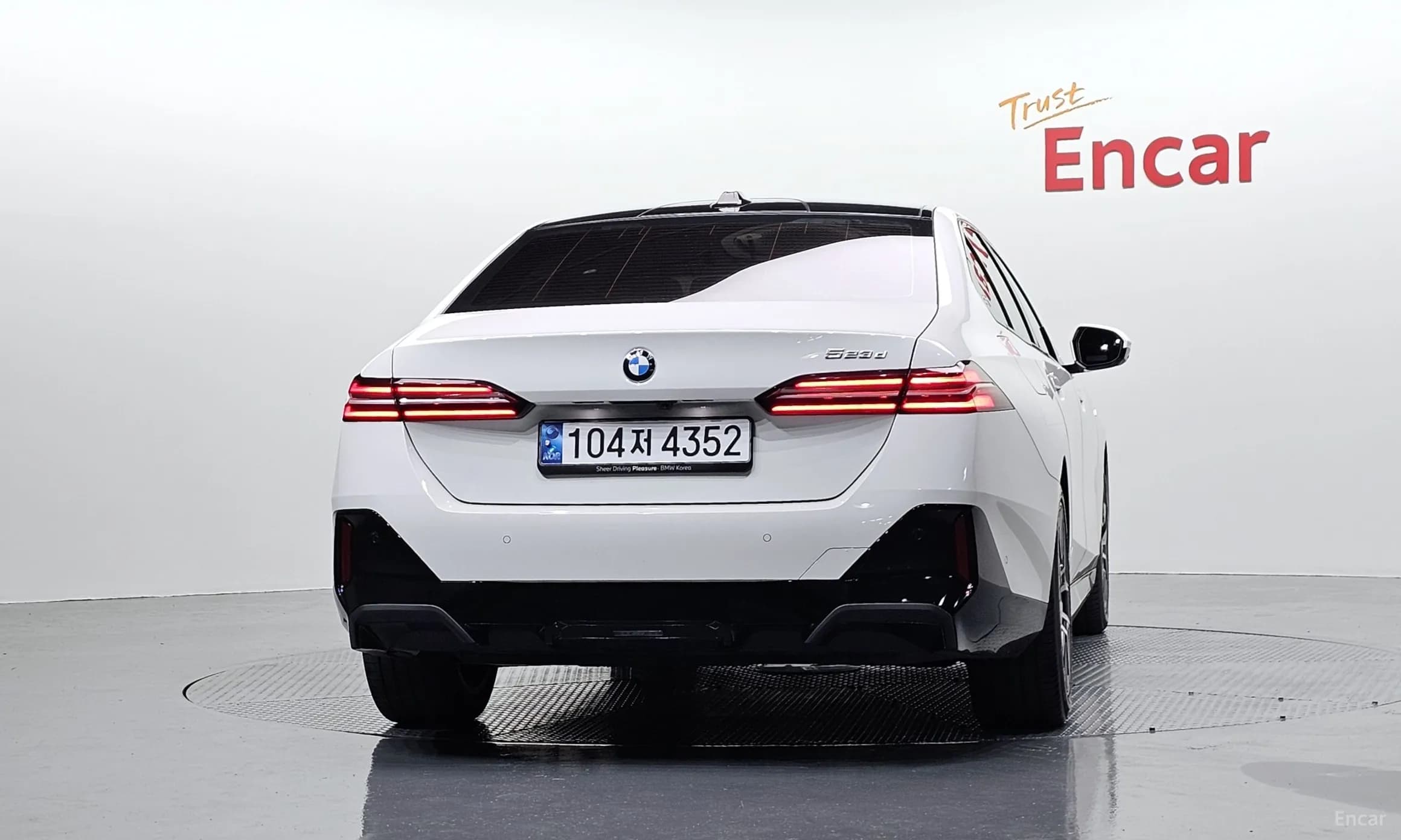 5 Series (G60)