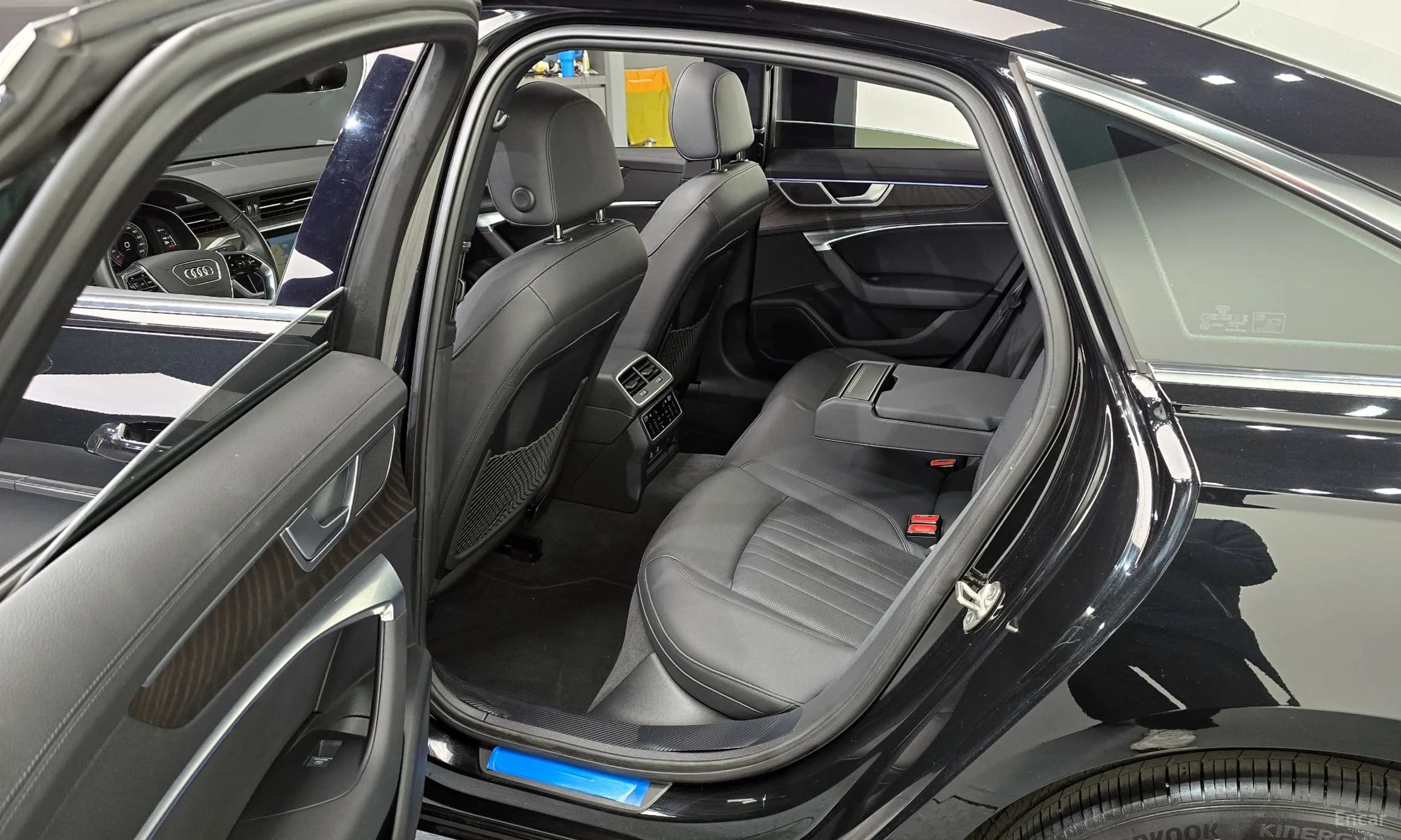 A6 (C8)