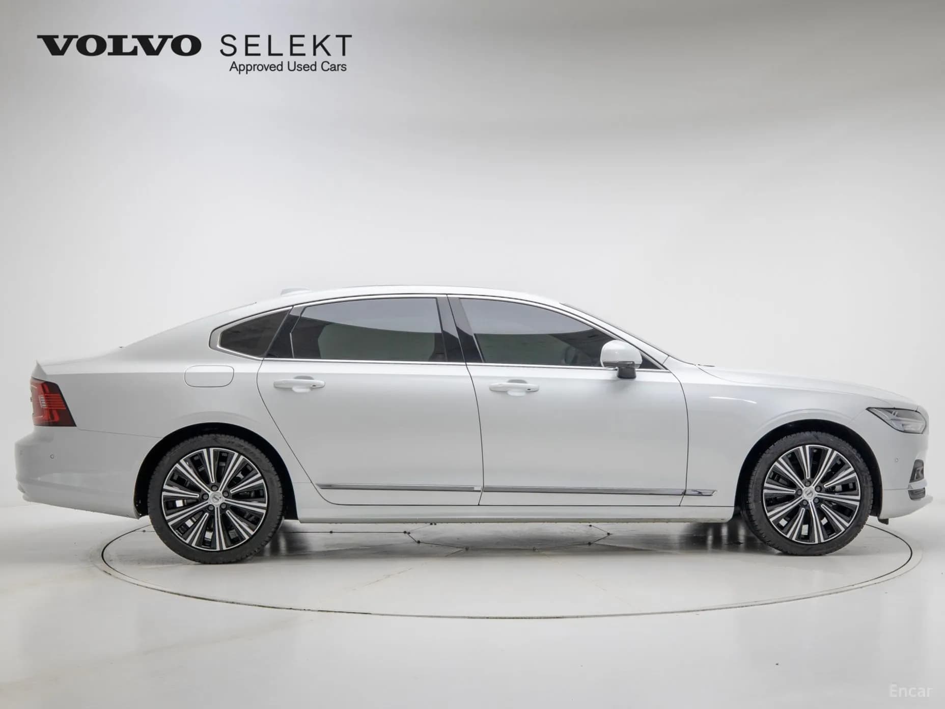 S90