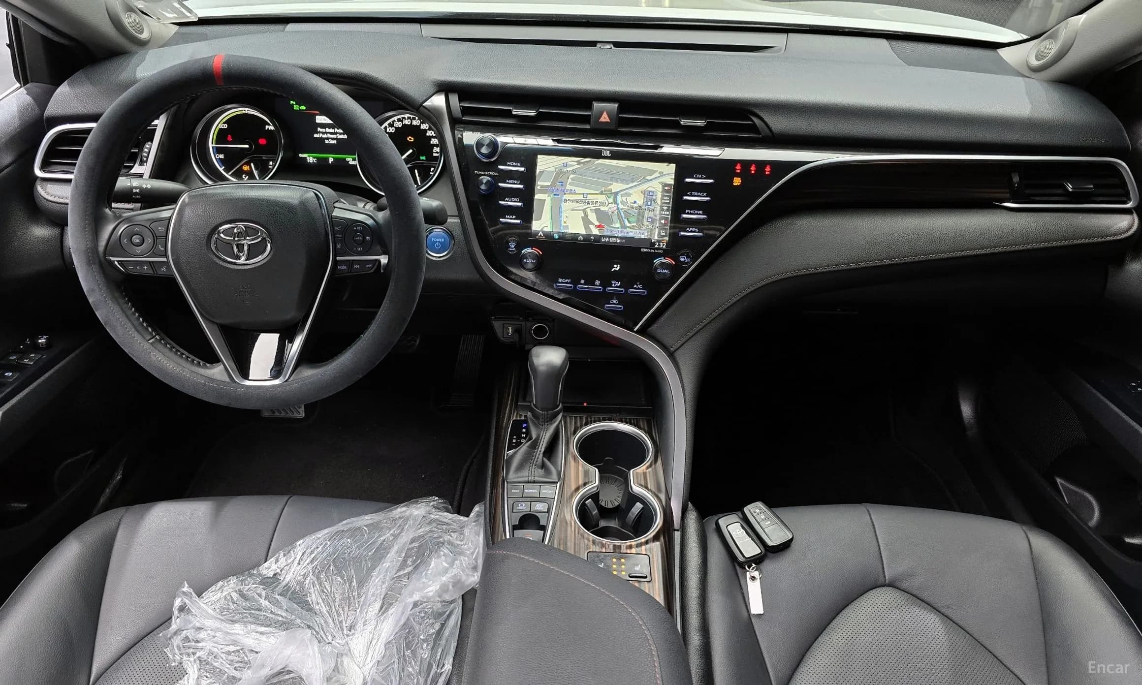 Camry (XV70)