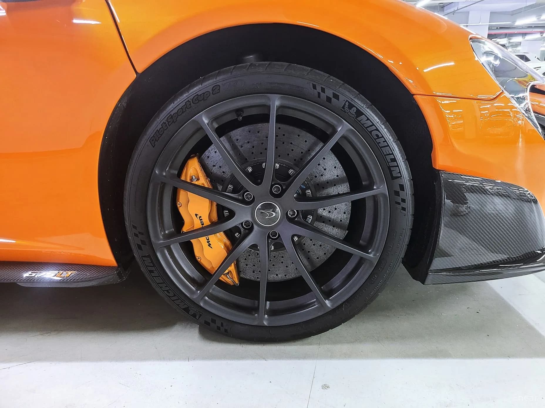 675LT