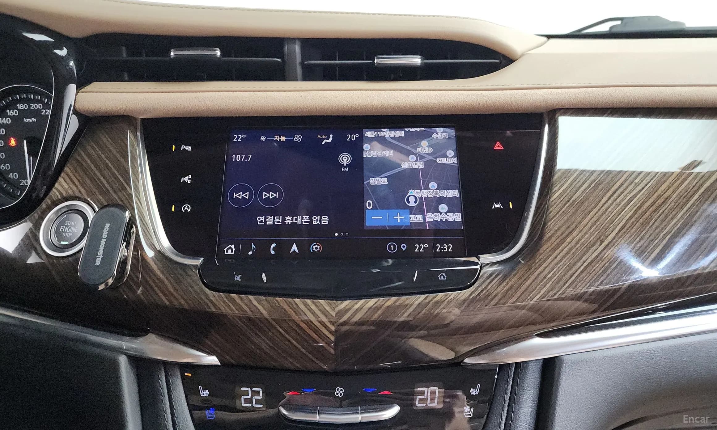 XT6