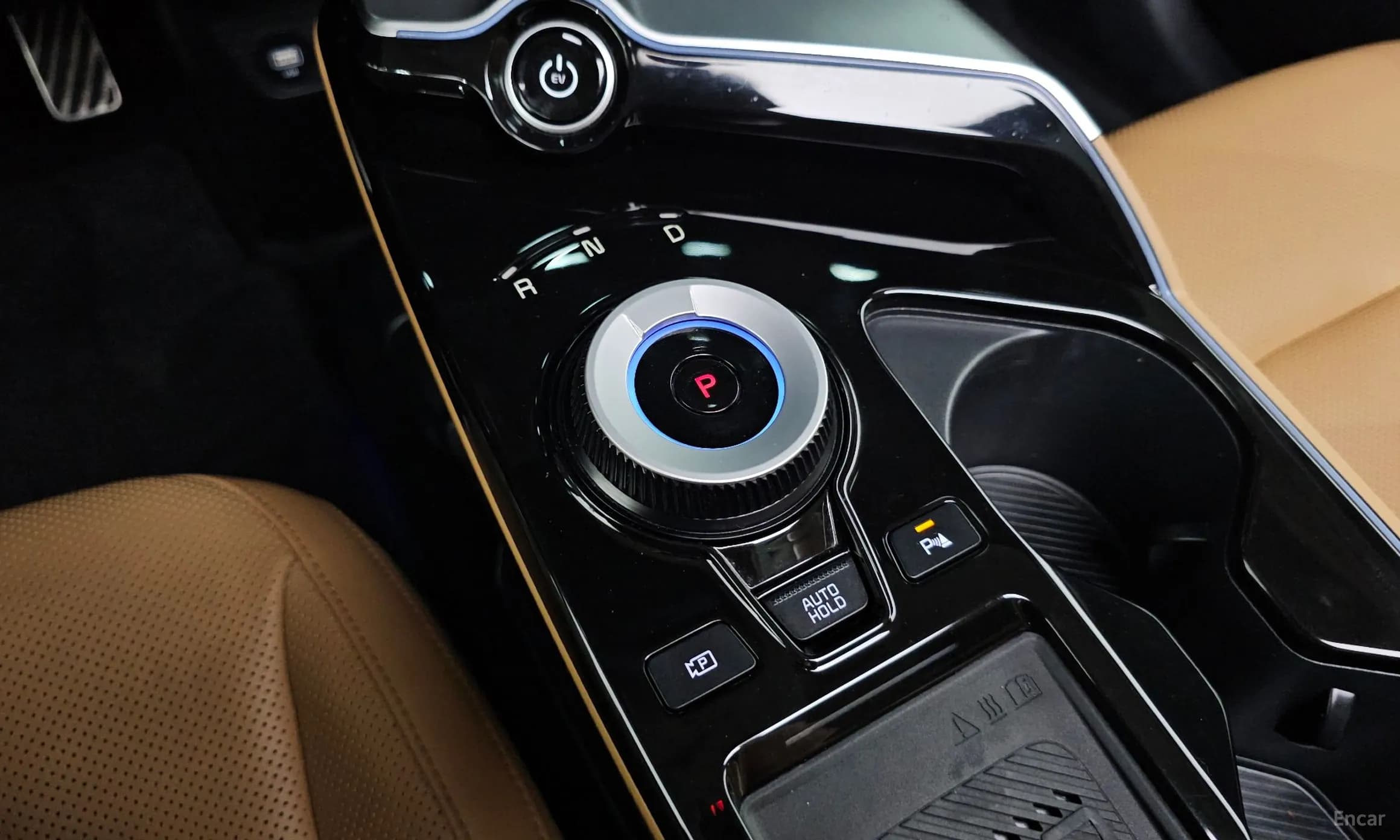 EV6