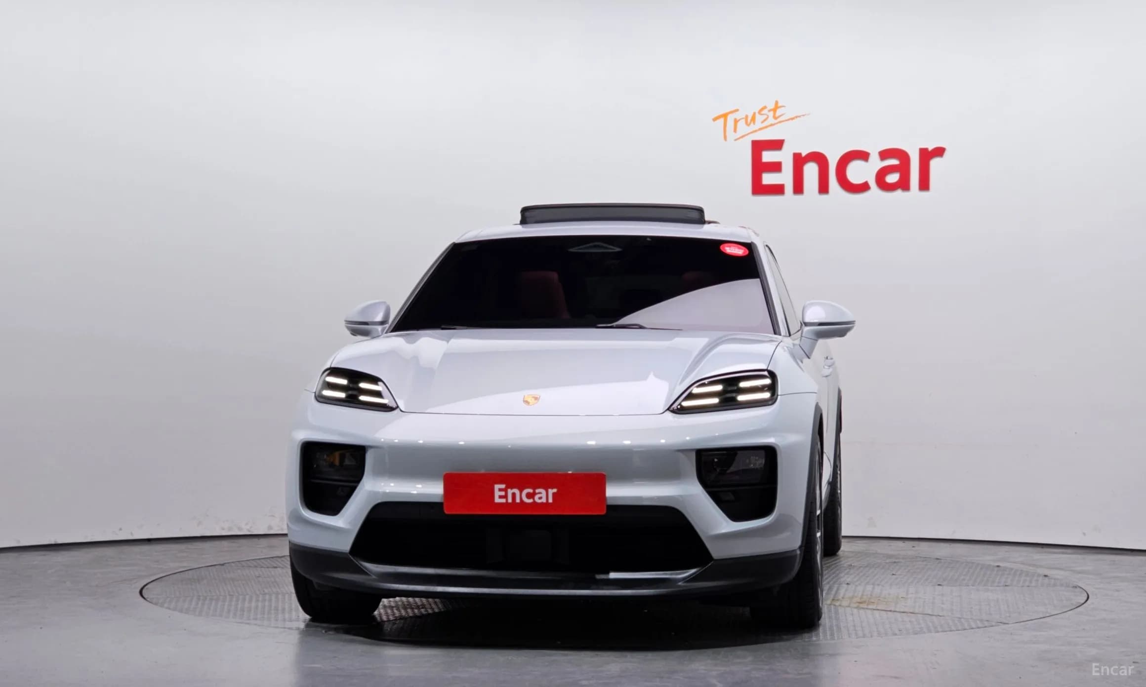 Macan EV