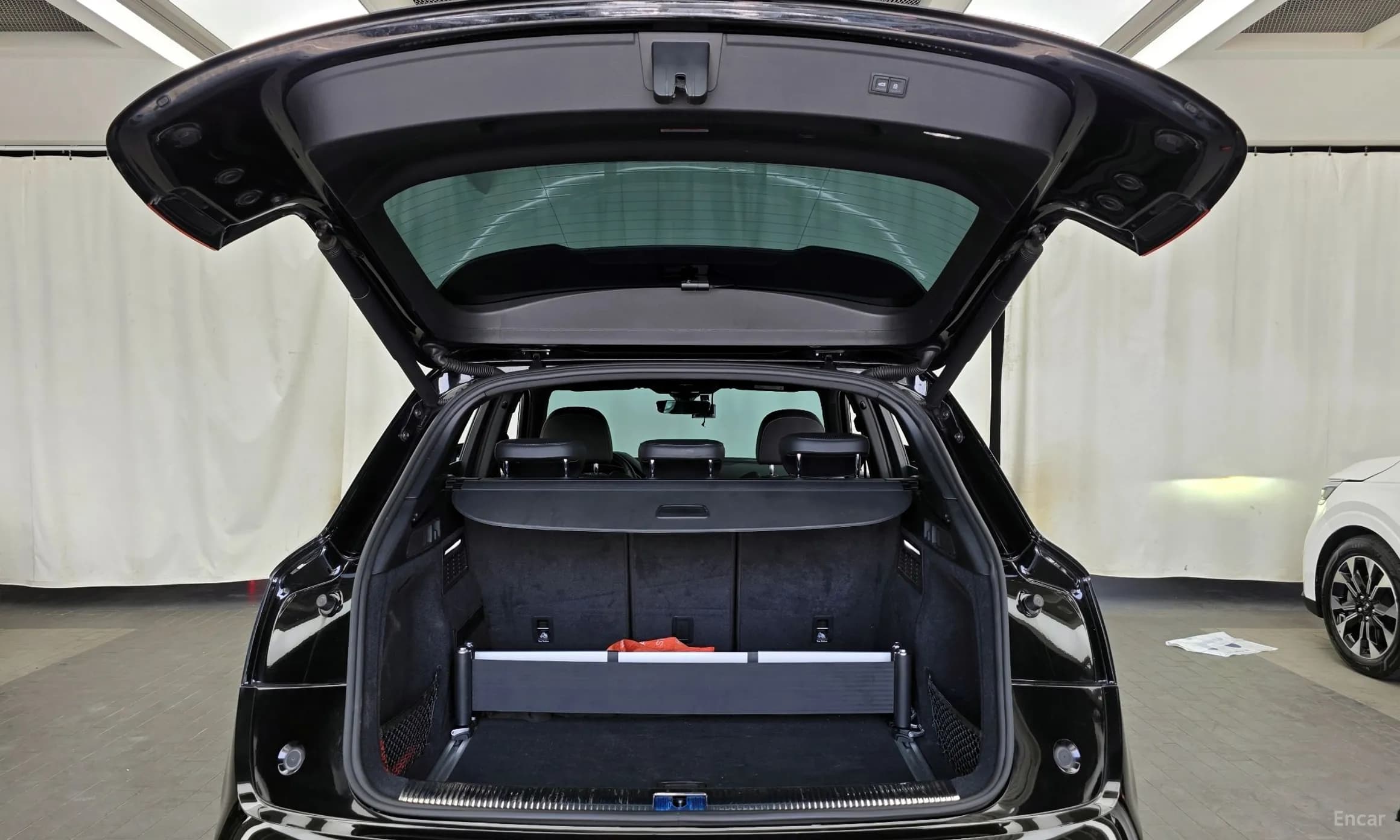 SQ5 (FY)