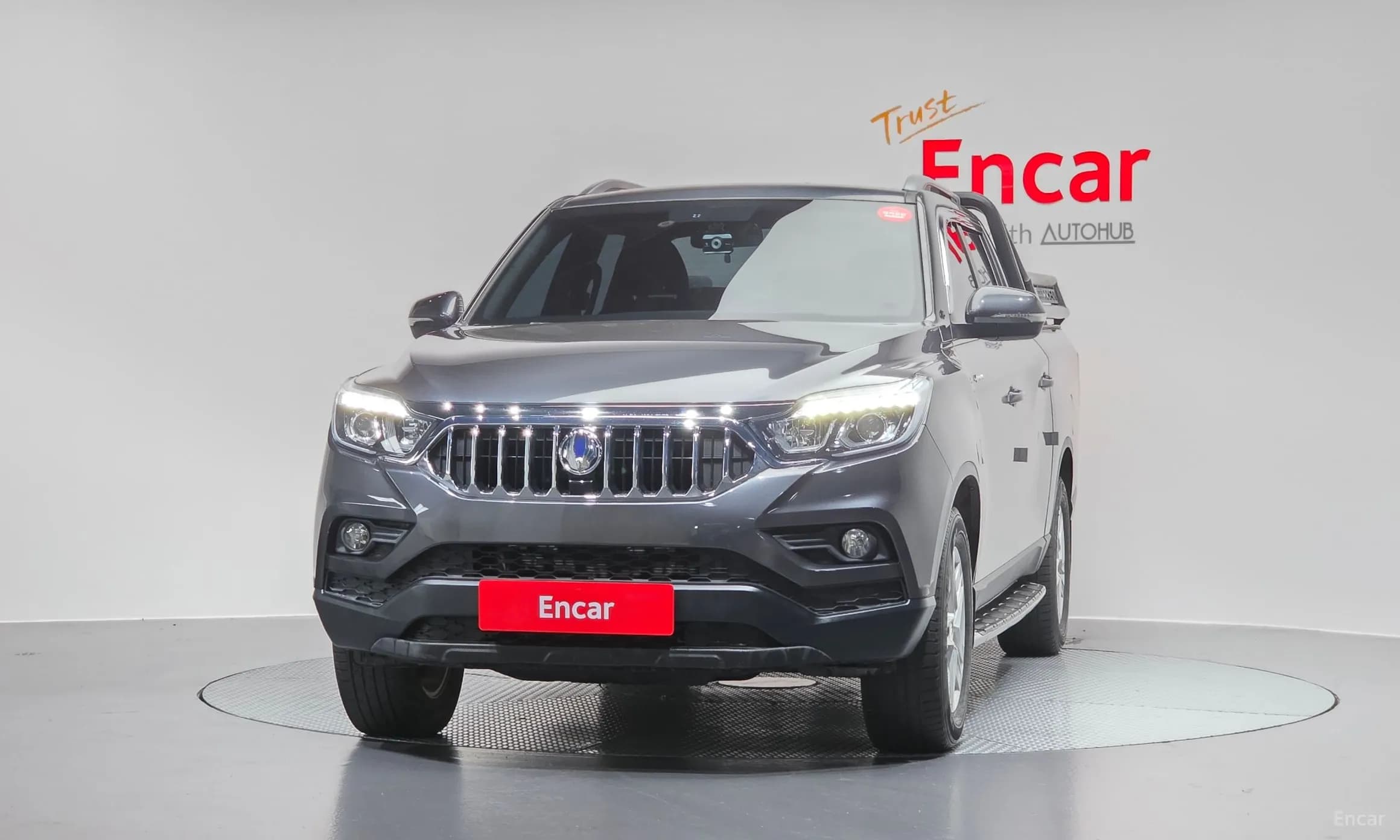 Rexton Sports Khan