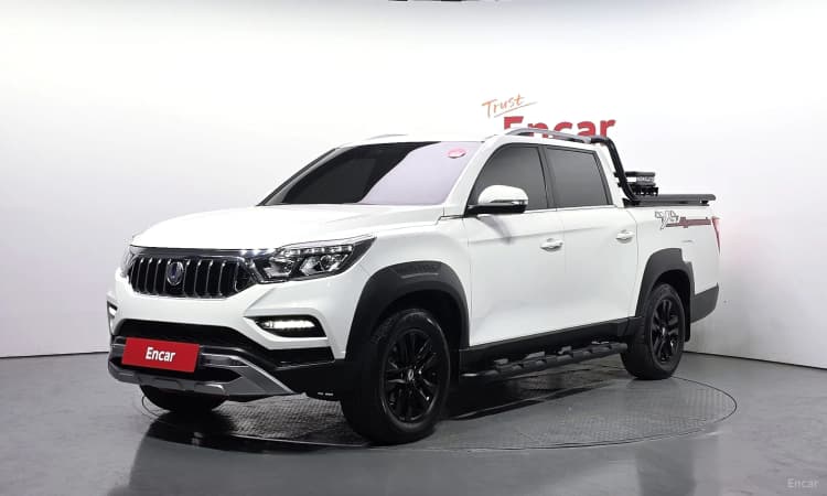 Rexton Sports Khan