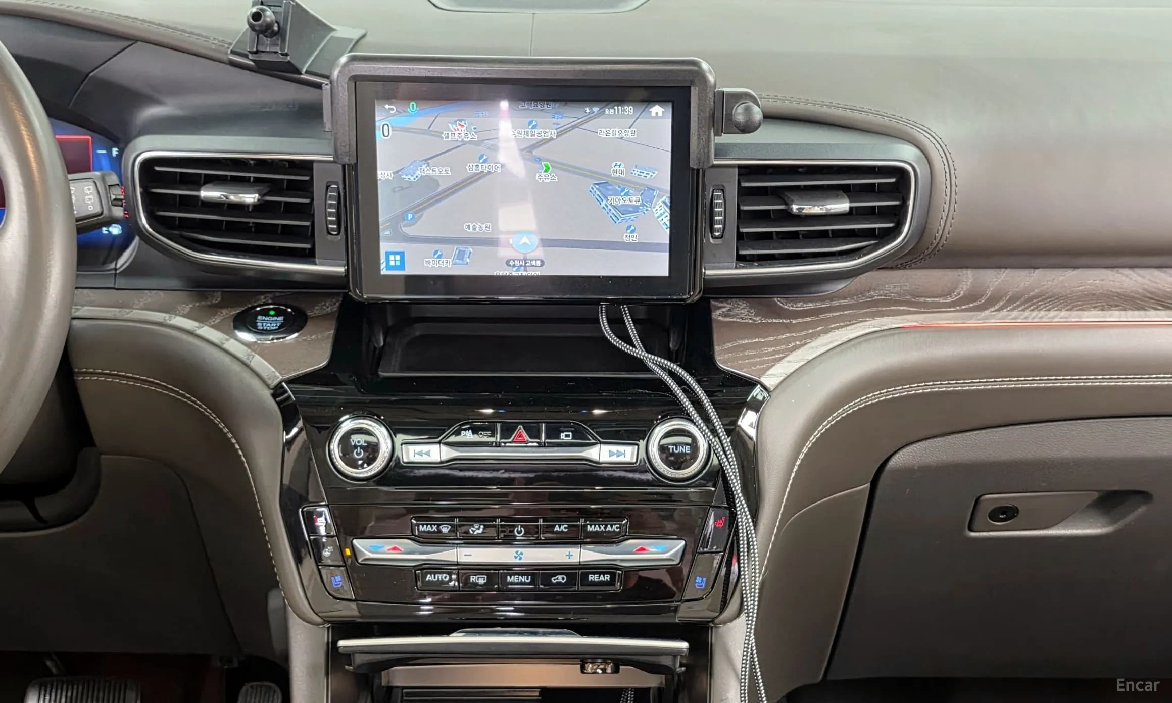 Explorer 6th Generation