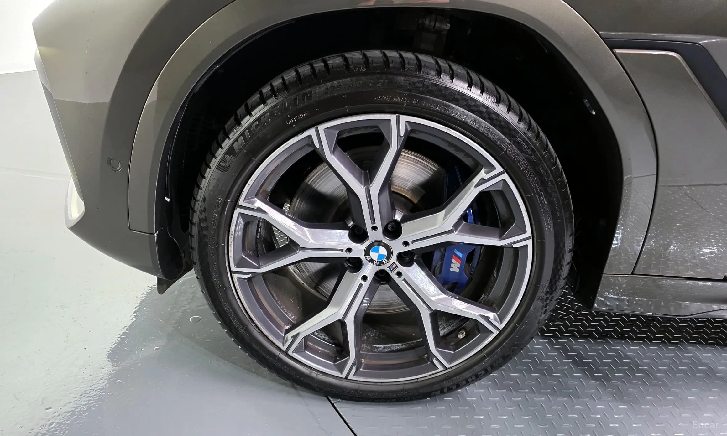 X6 (G06)