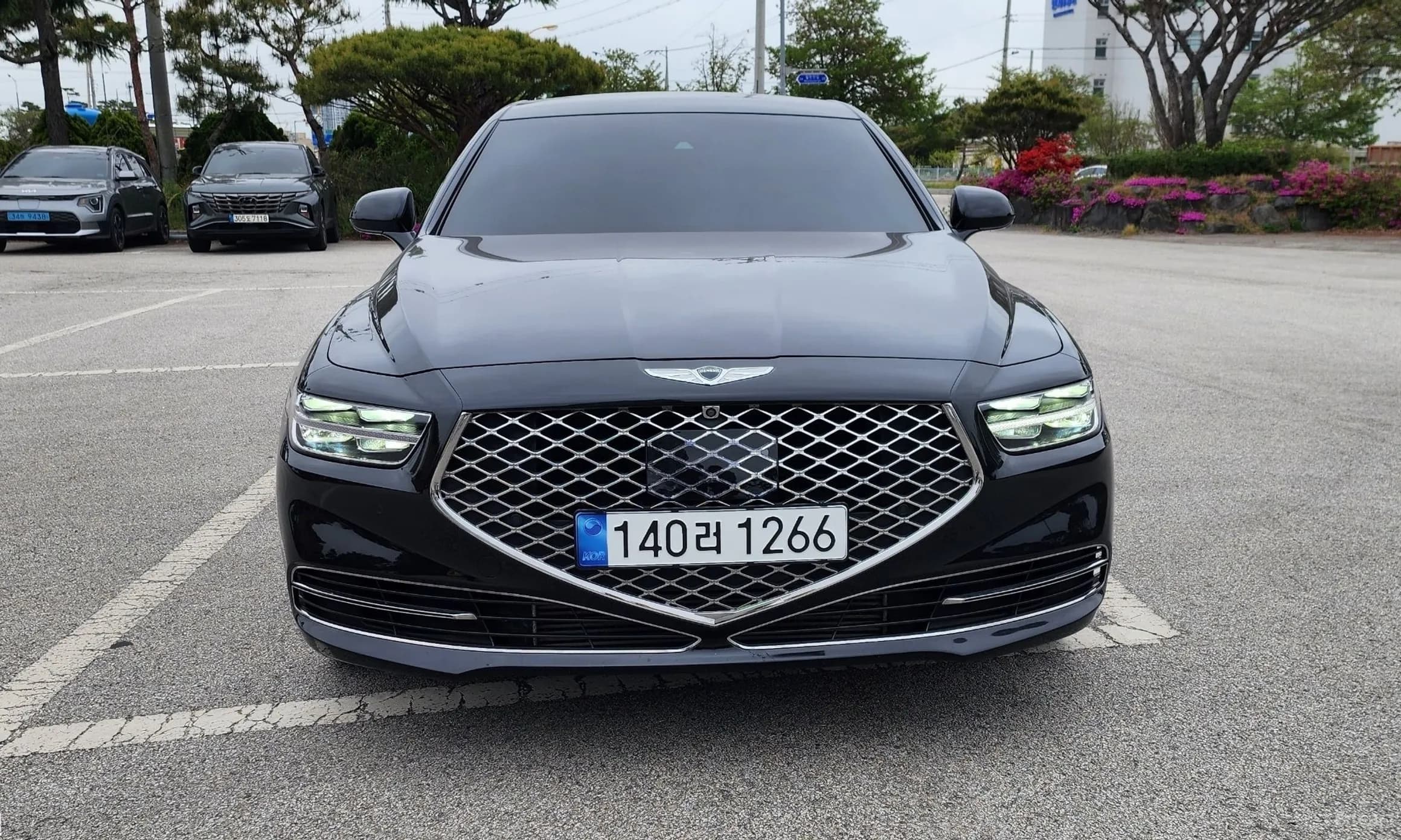 G90