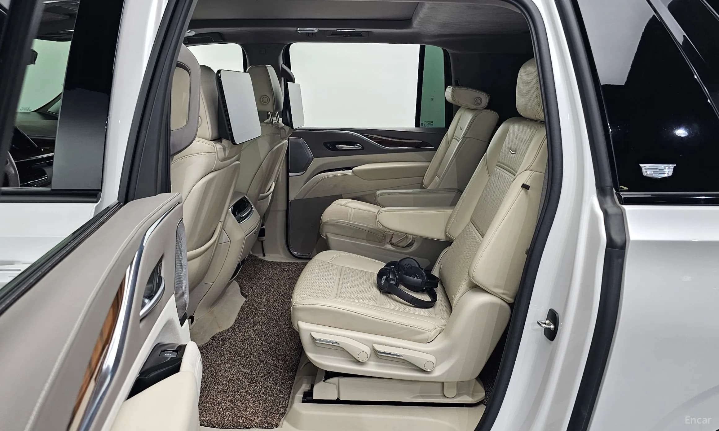 Escalade 5th Generation