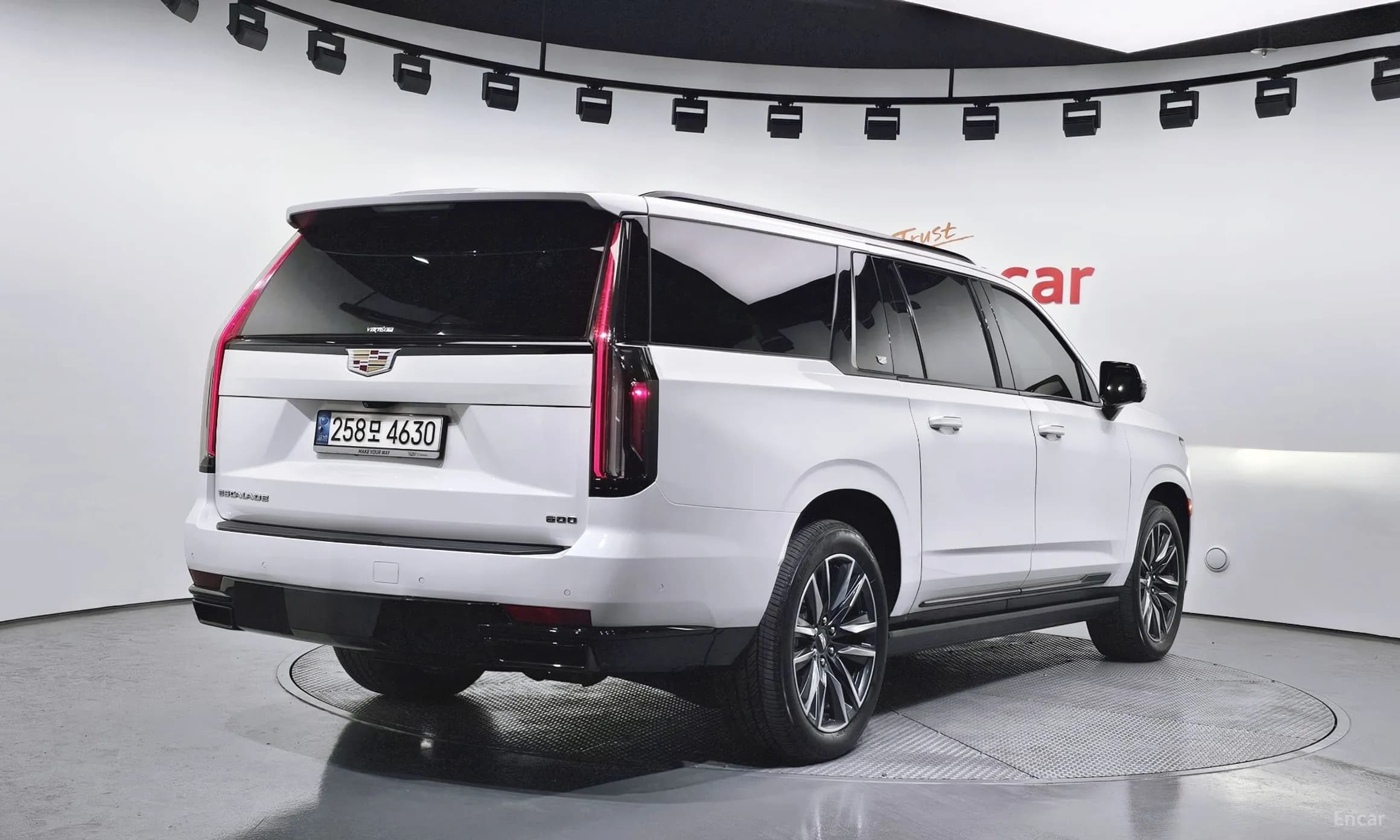 Escalade 5th Generation