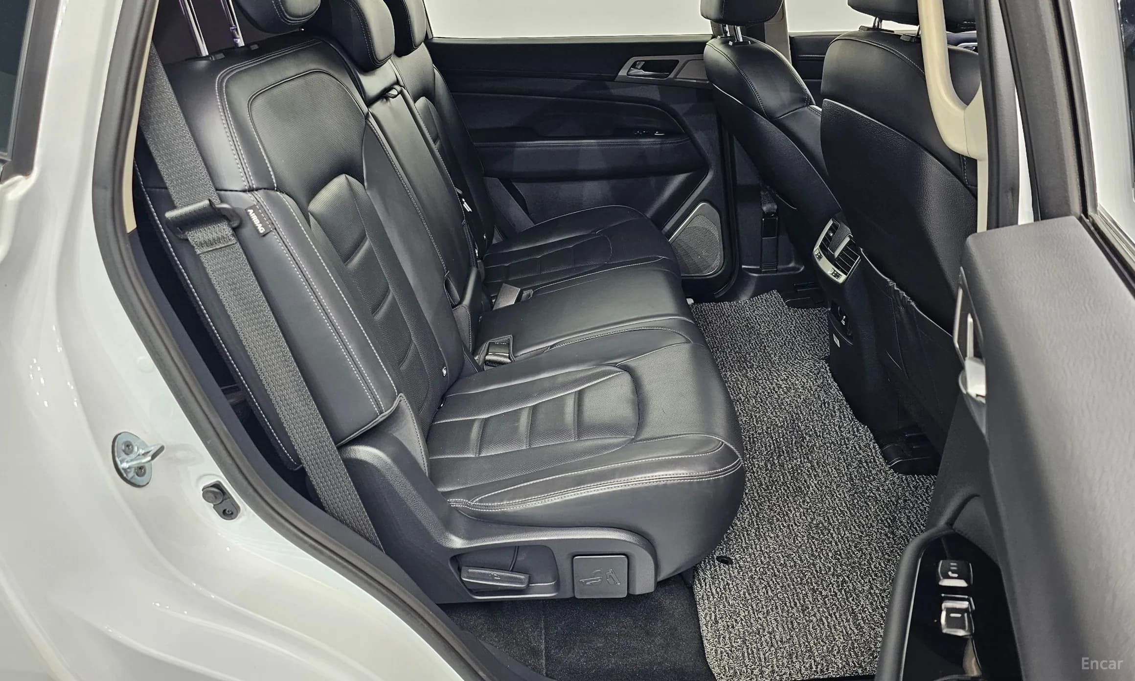G4 Rexton