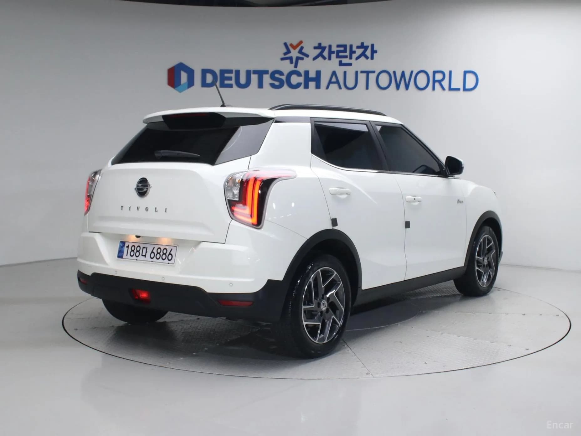 Berry New Tivoli