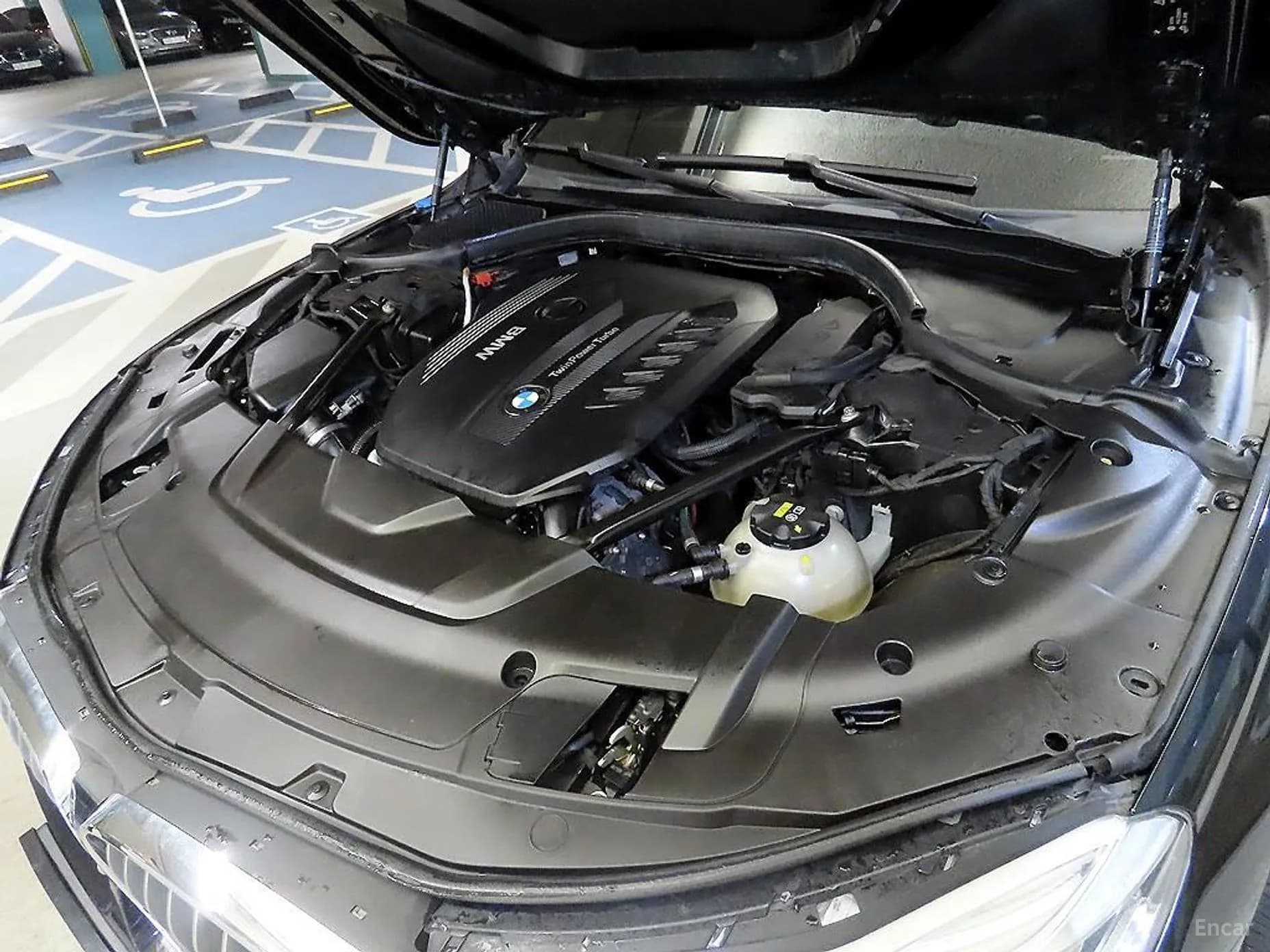 7 Series (G11)