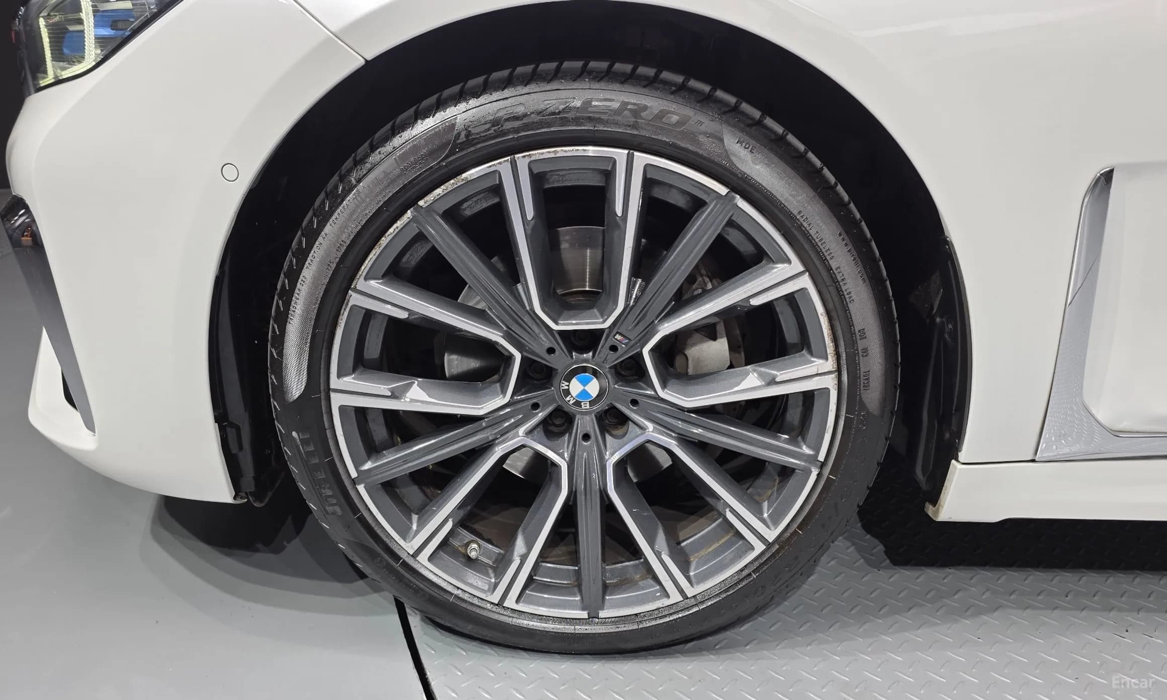 7 Series (G11)