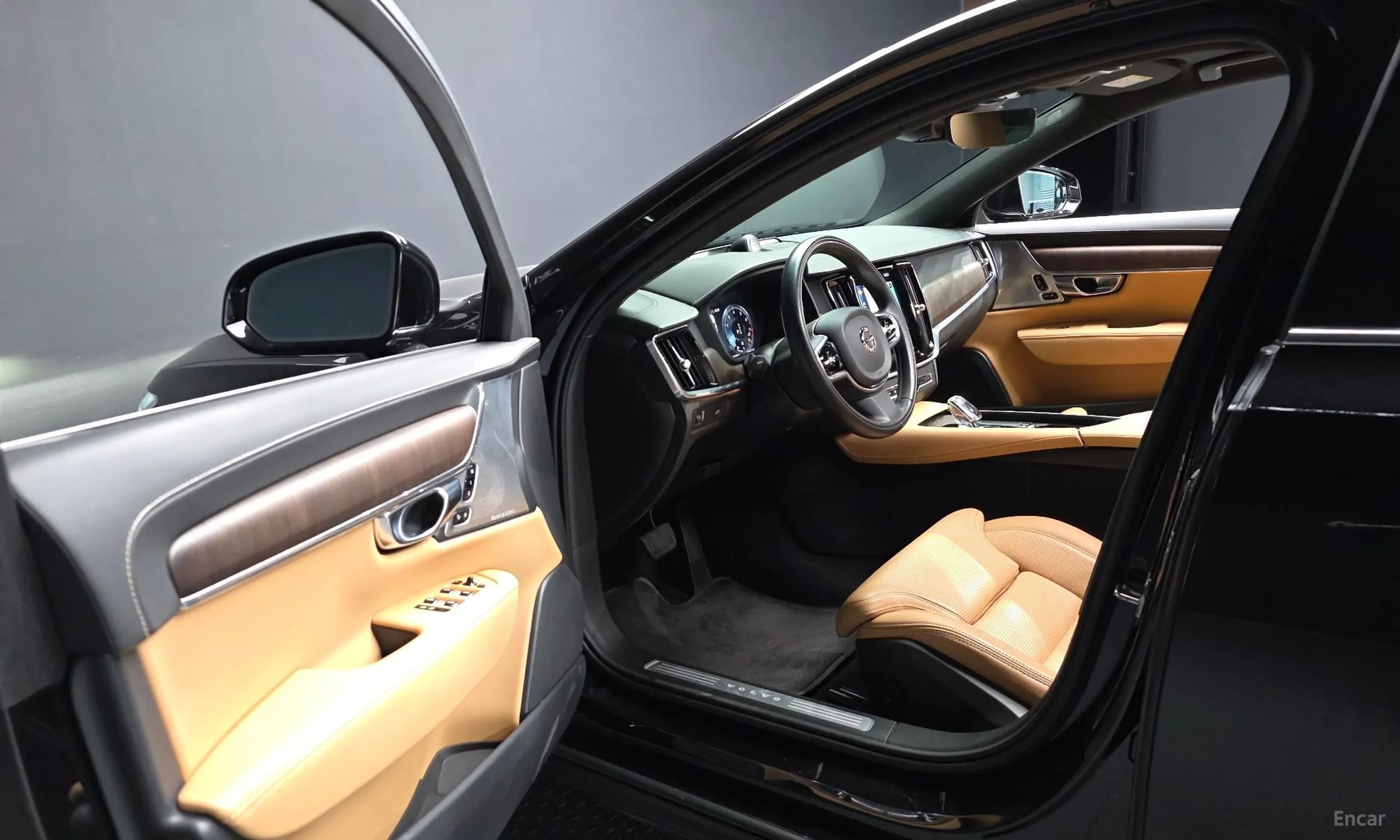 S90