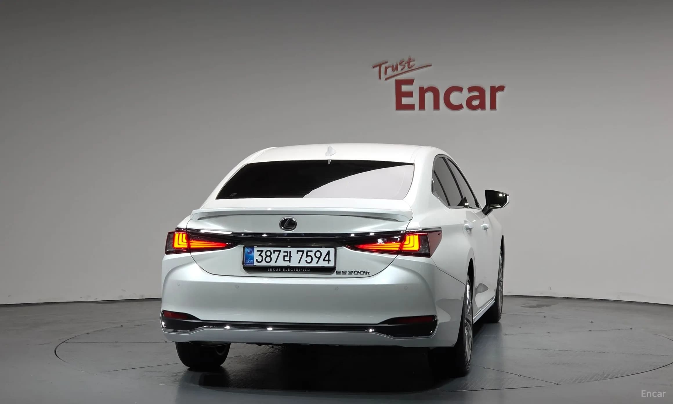 ES300h 7th Generation