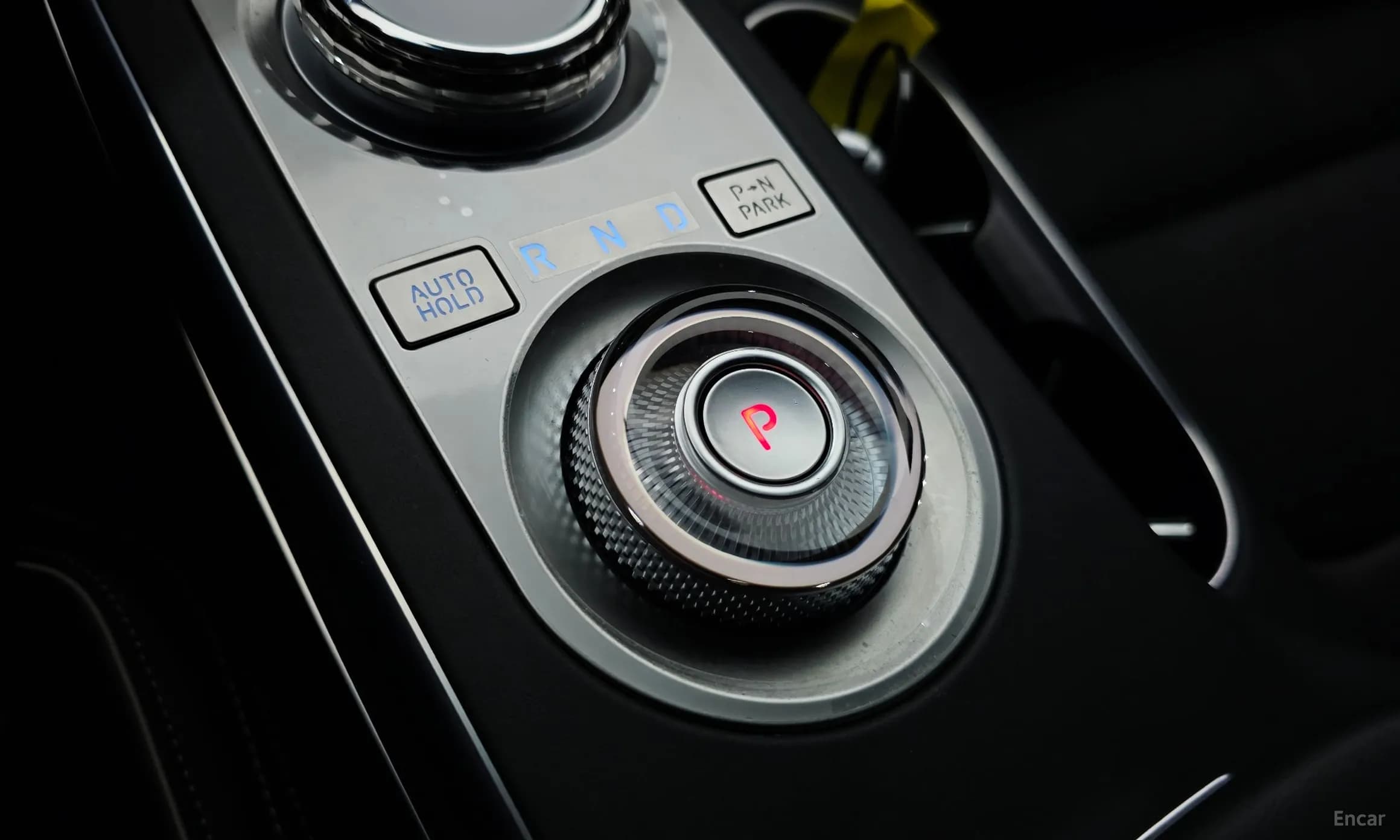 GV70