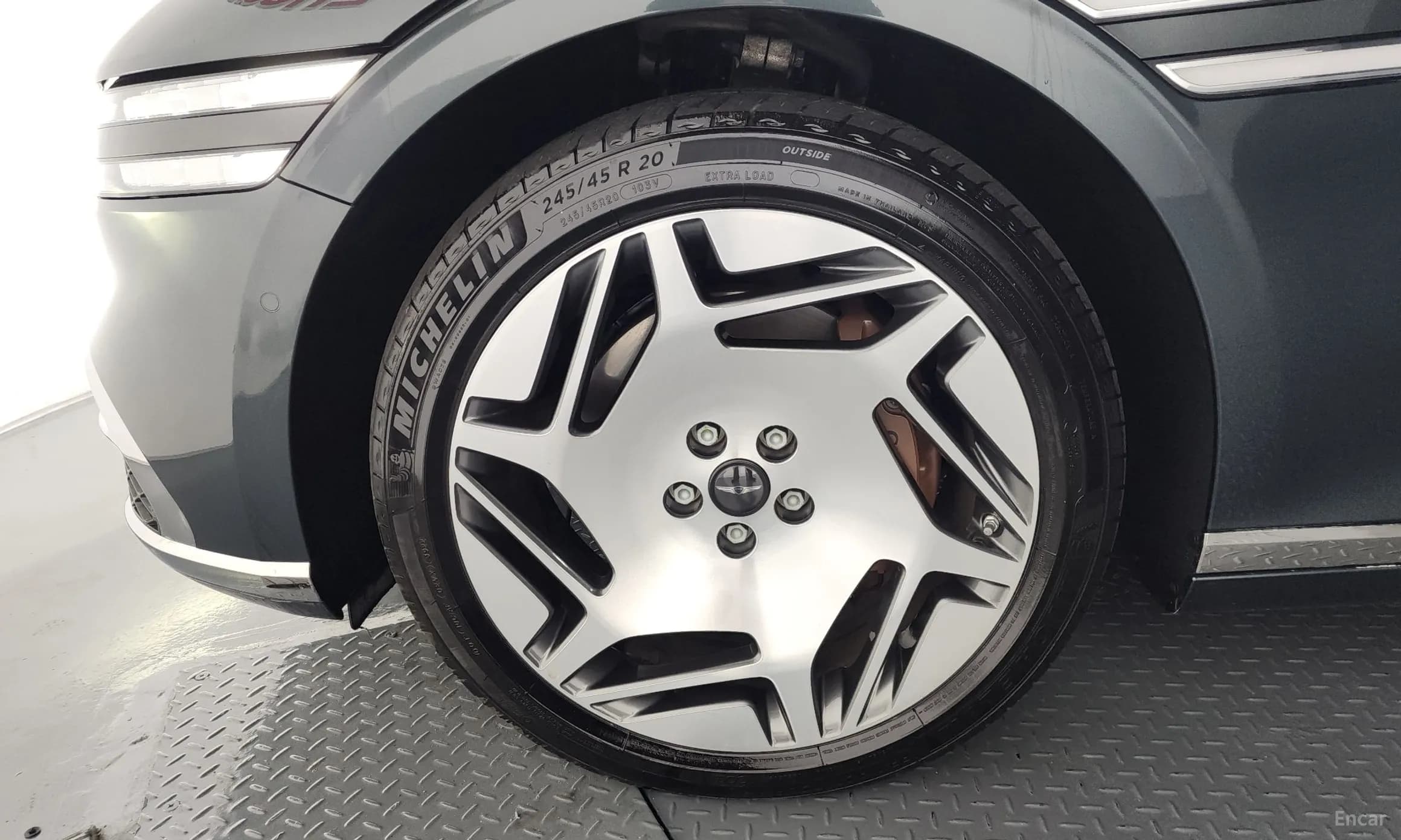 G90 (RS4)