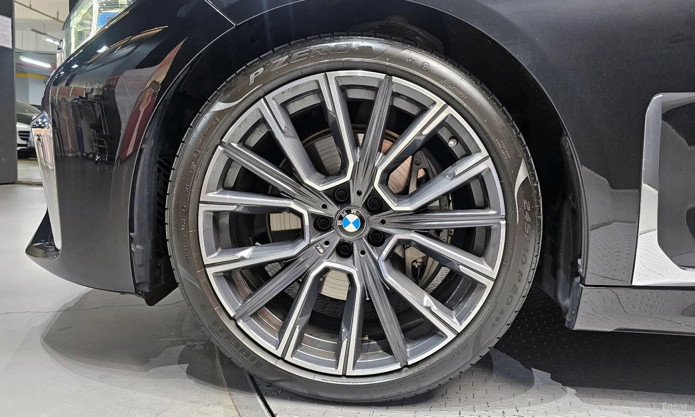 7 Series (G11)