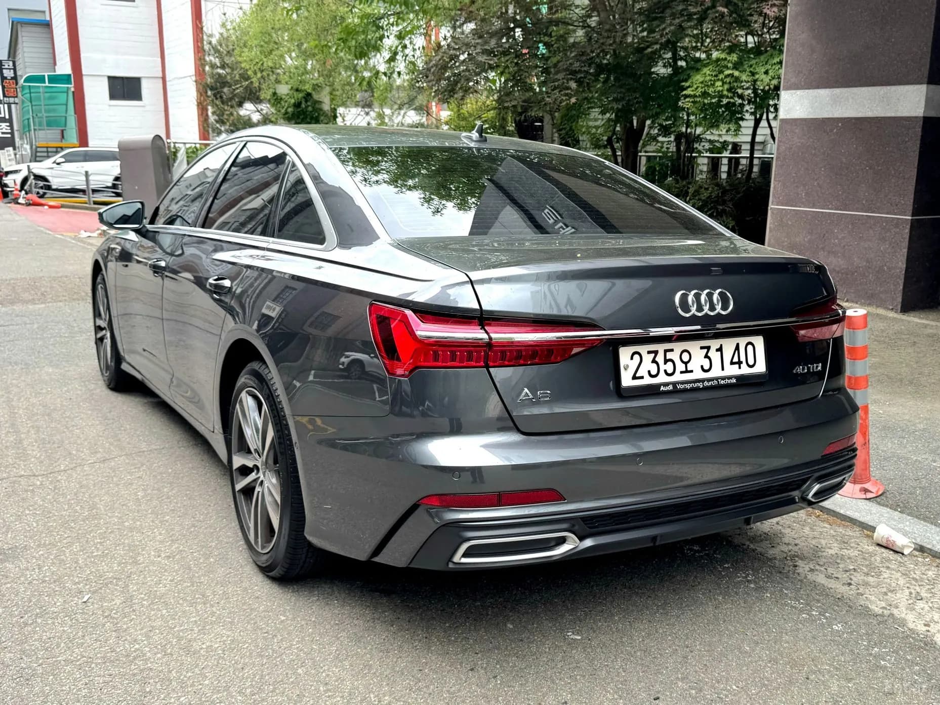 A6 (C8)