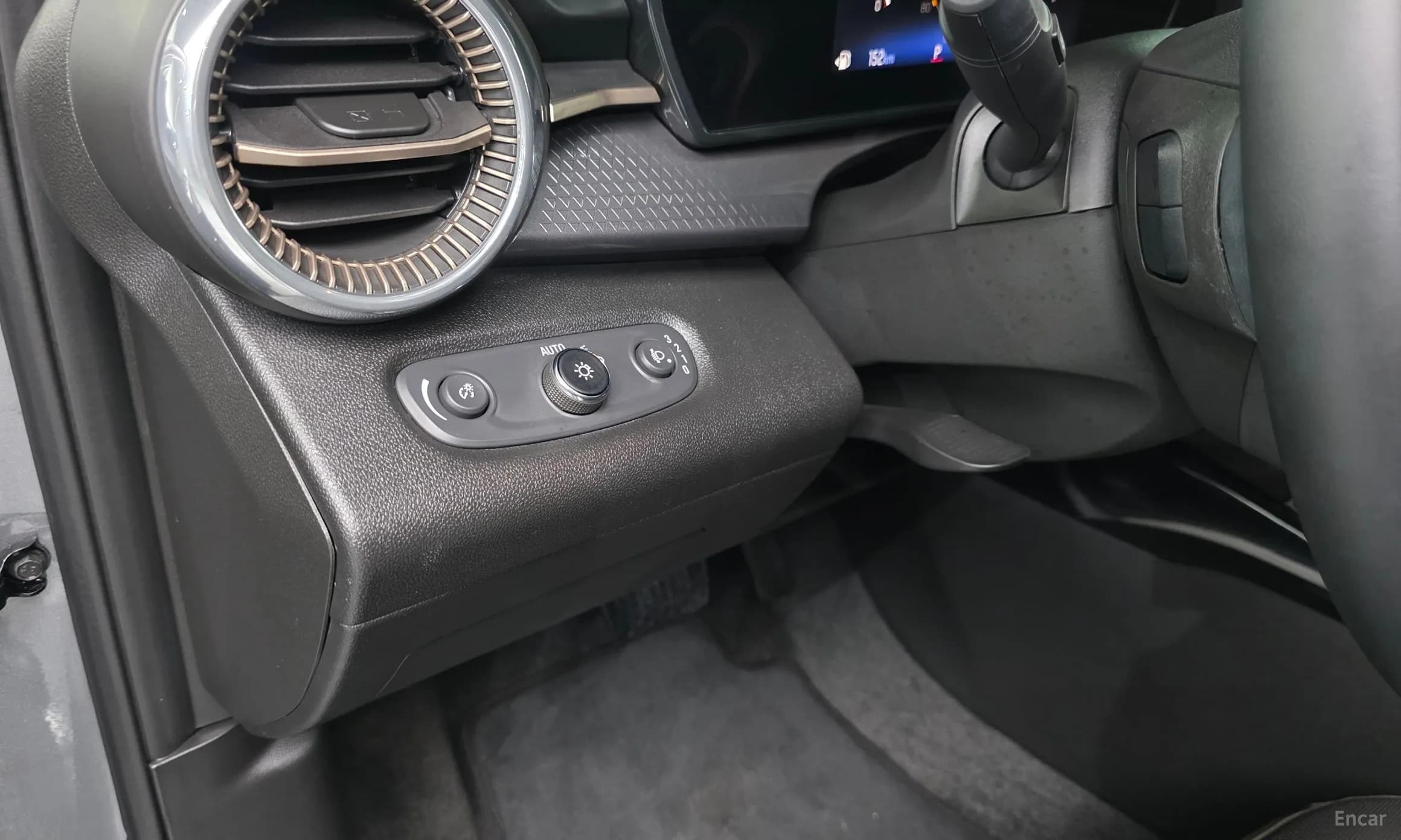 Trax Crossover