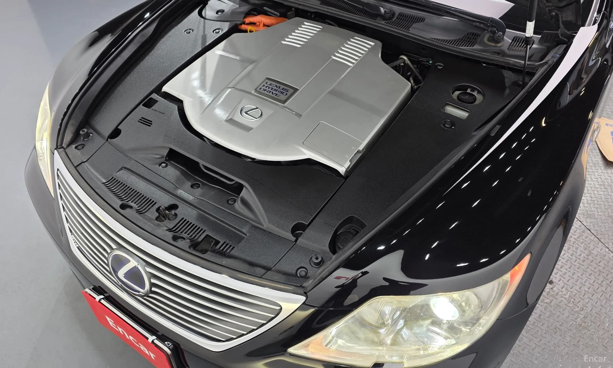 LS600hL