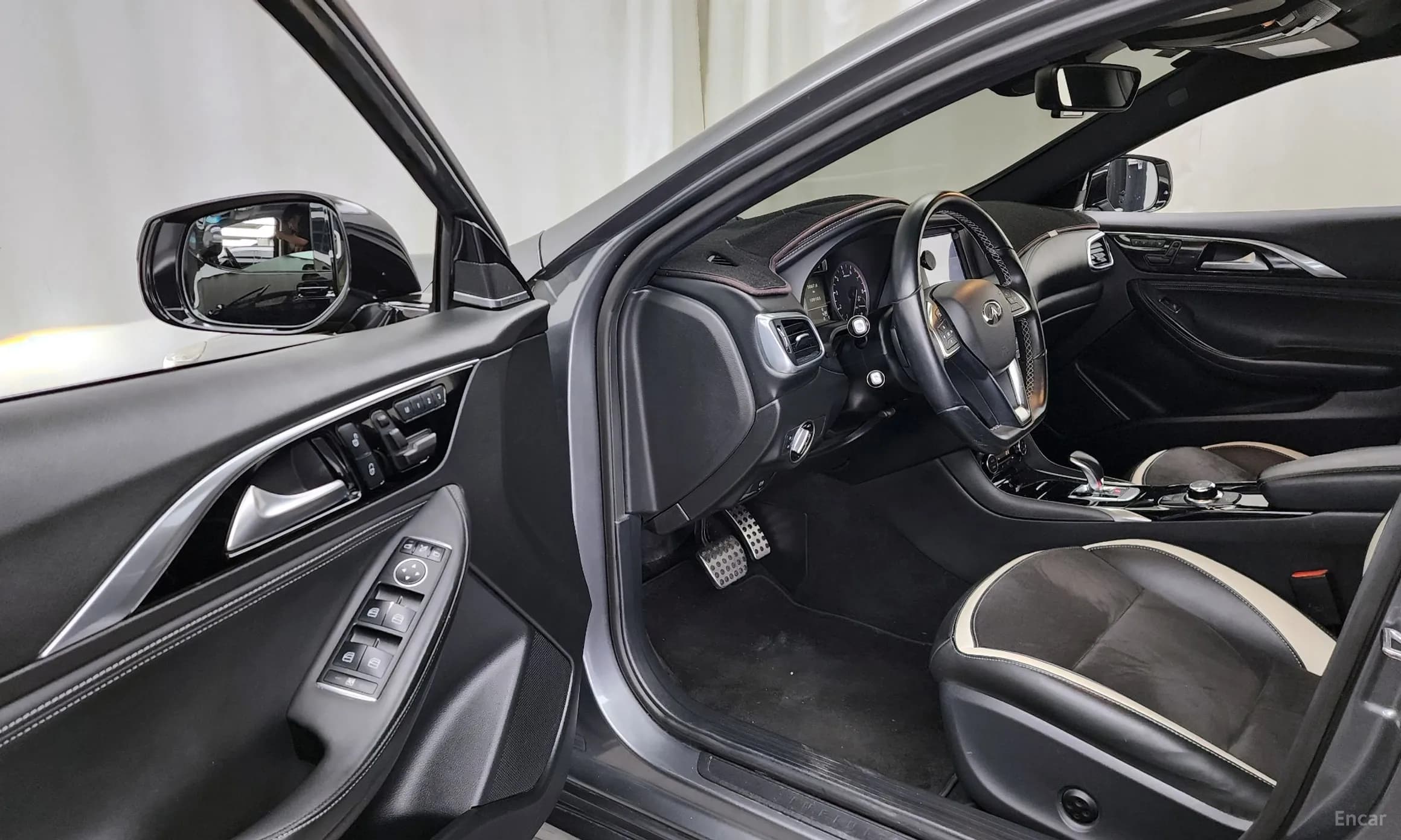 Q30