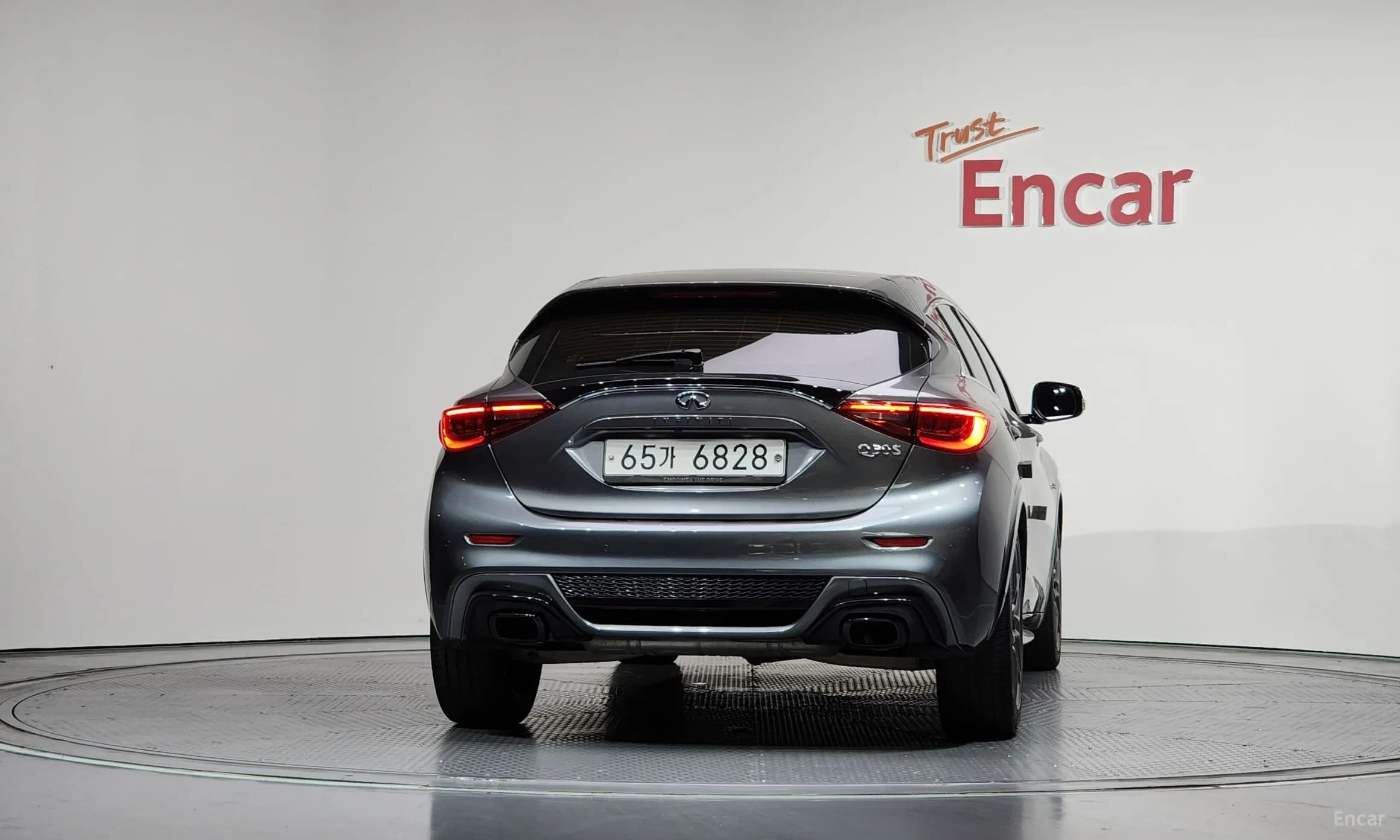 Q30