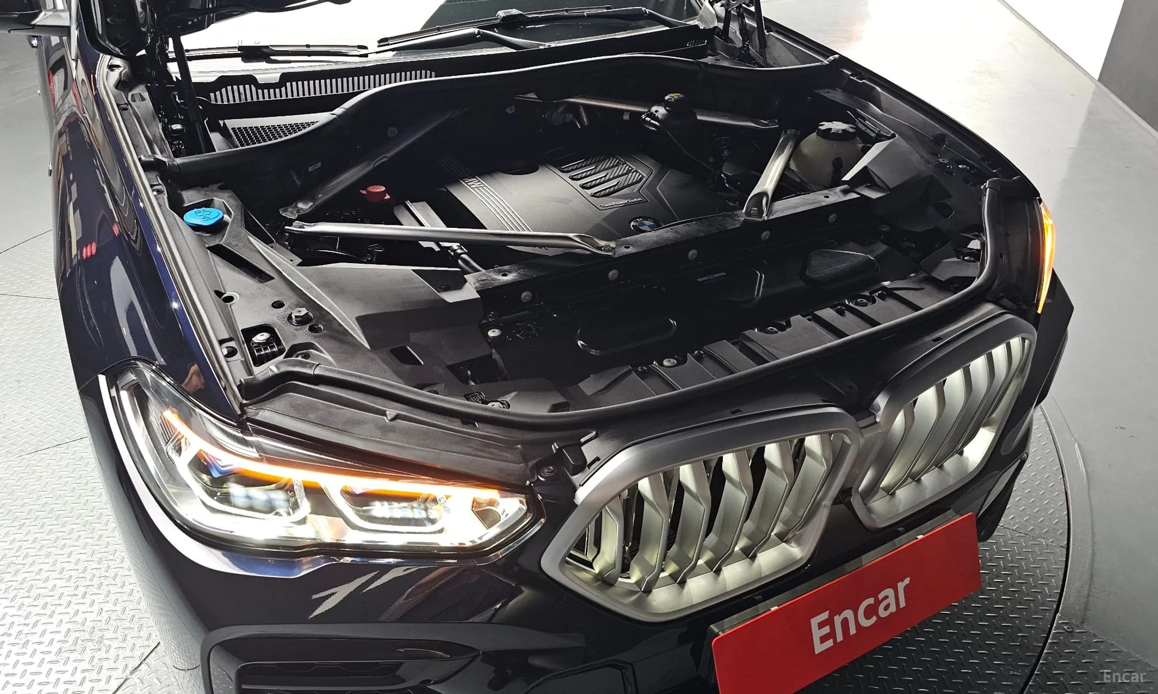X6 (G06)