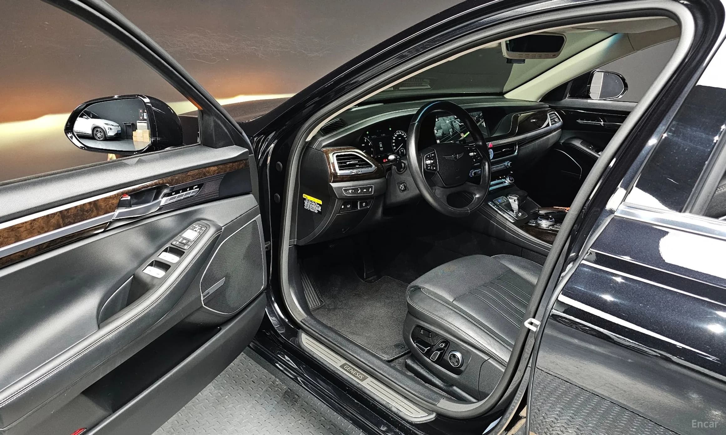 G90
