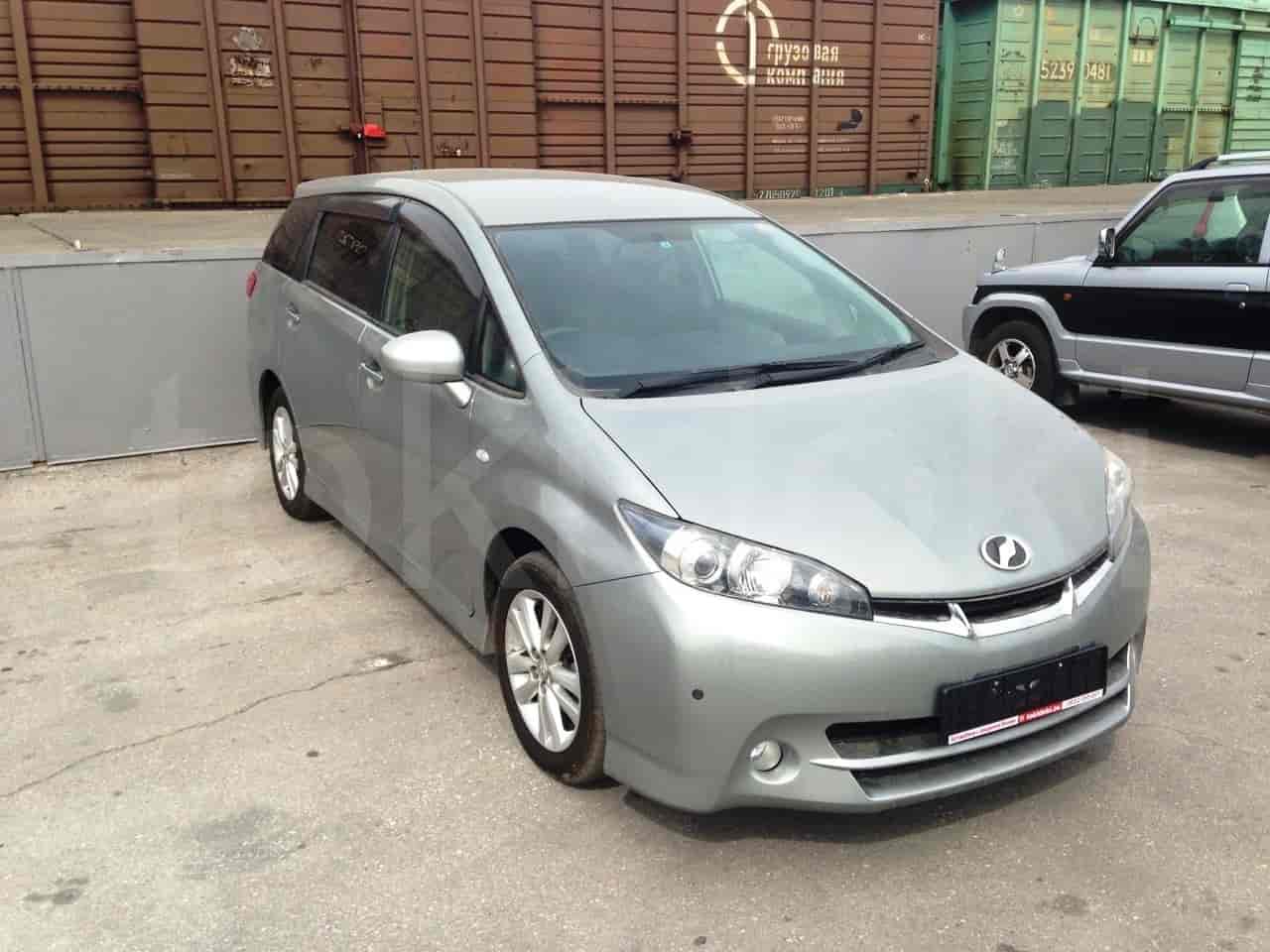 Toyota Wish 3