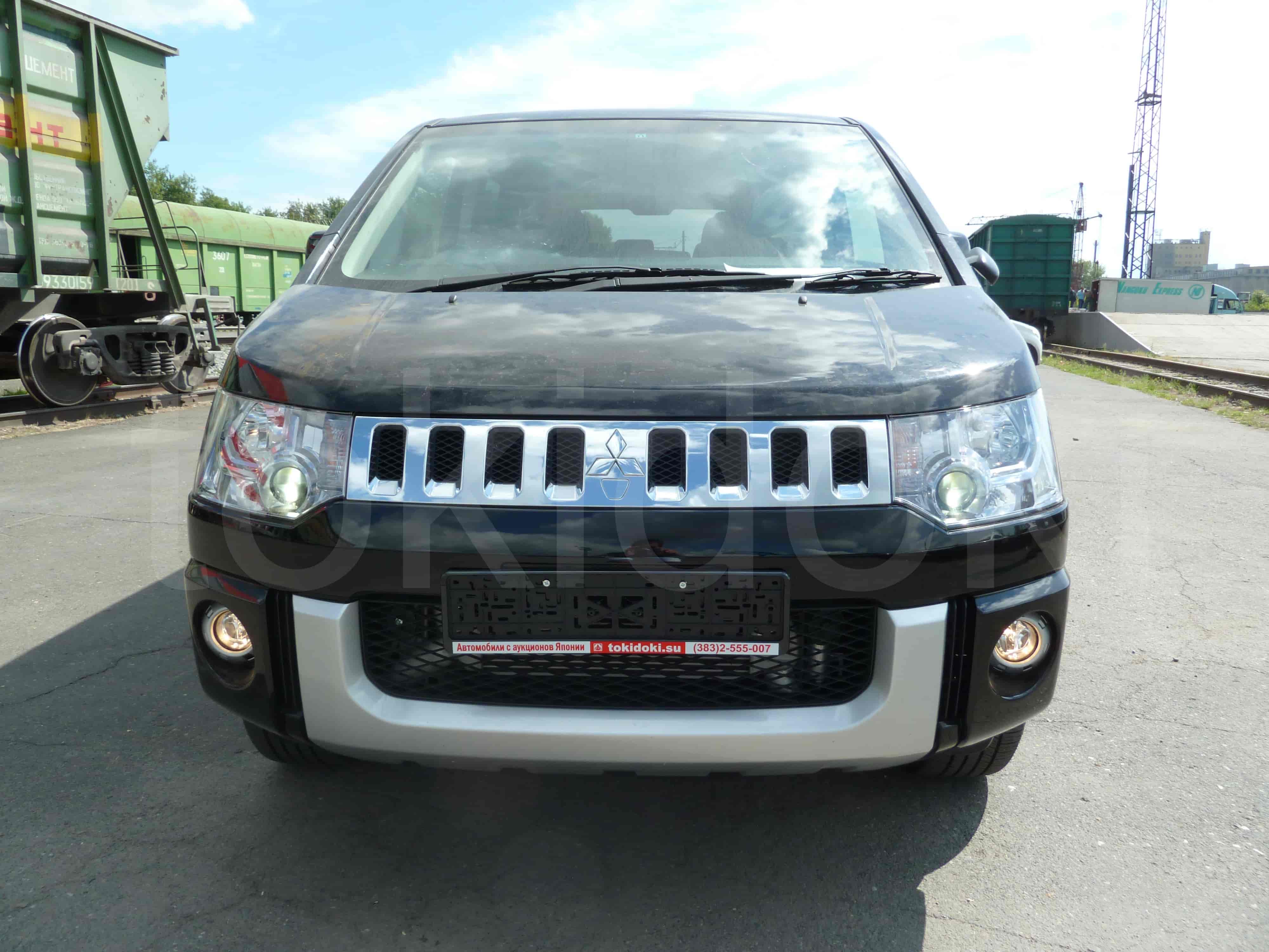 Mitsubishi Delica D:5 4