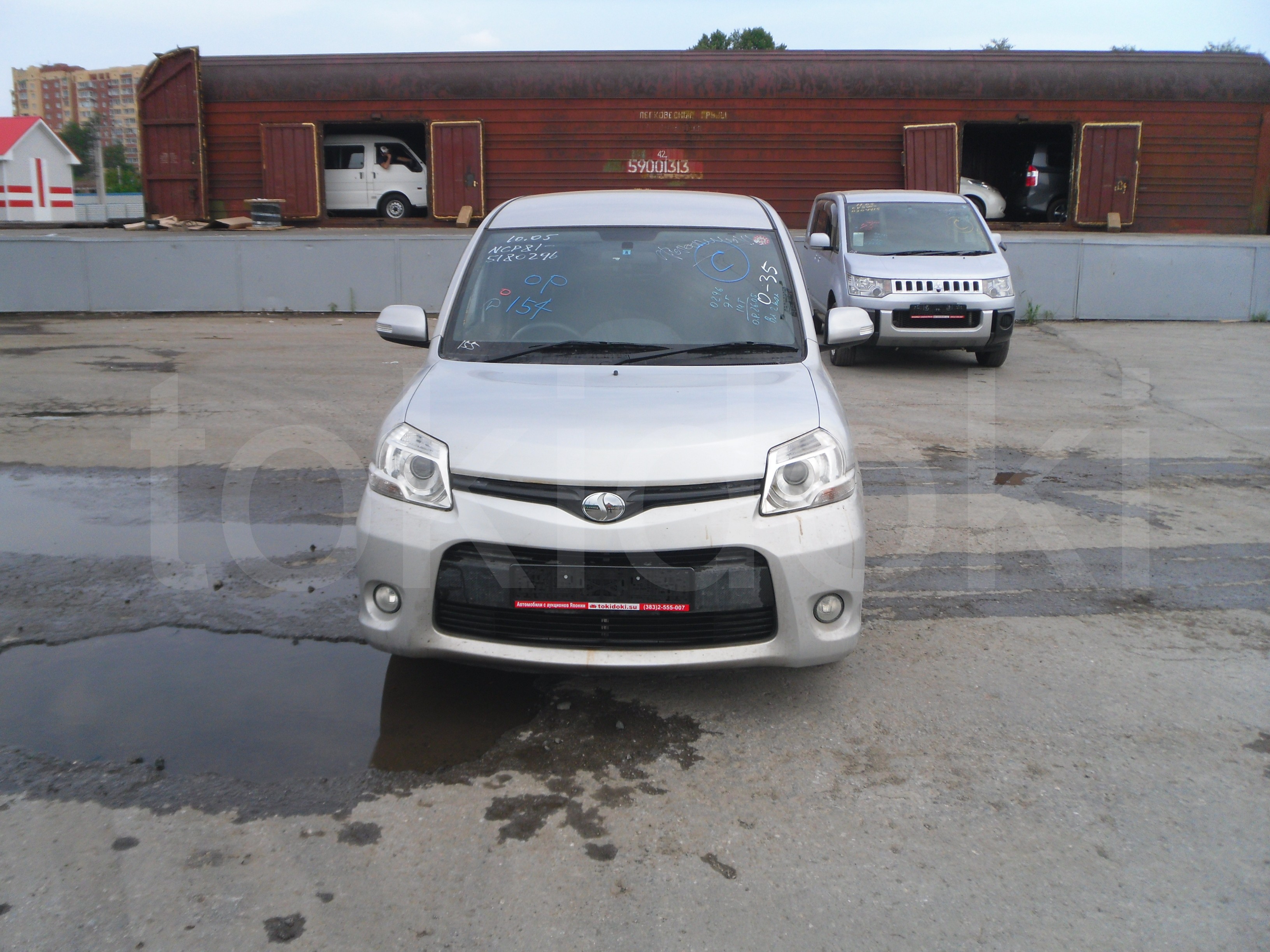 Toyota Sienta 7