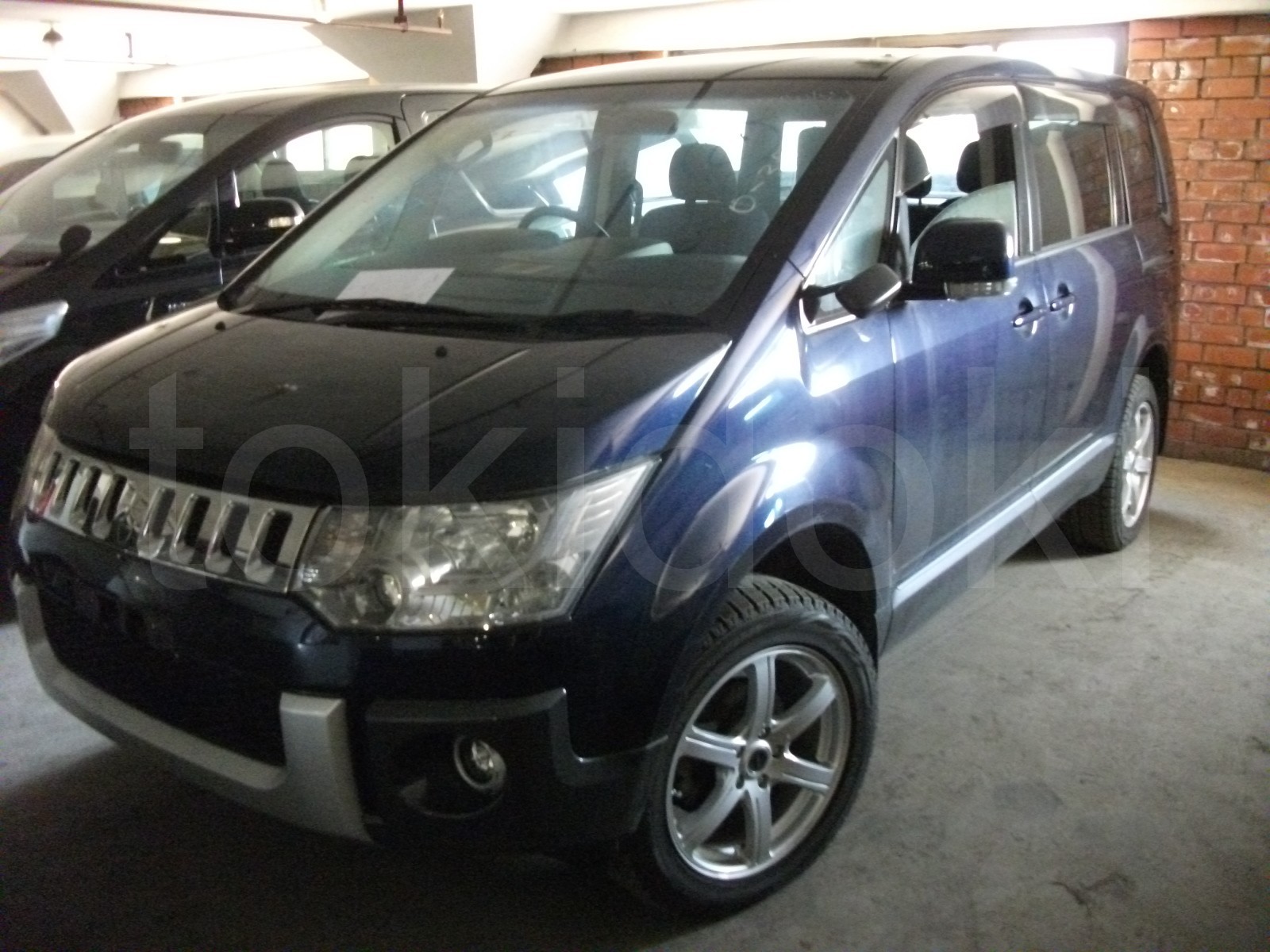 Mitsubishi Delica D:5 7